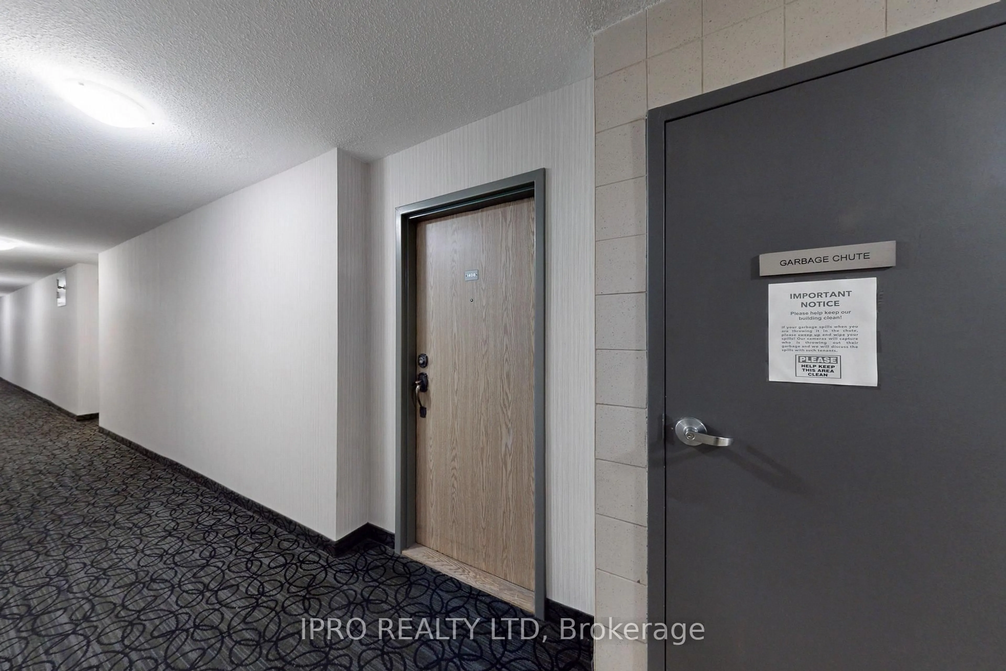 Indoor entryway for 4 Lisa St #1408, Brampton Ontario L6T 4B6