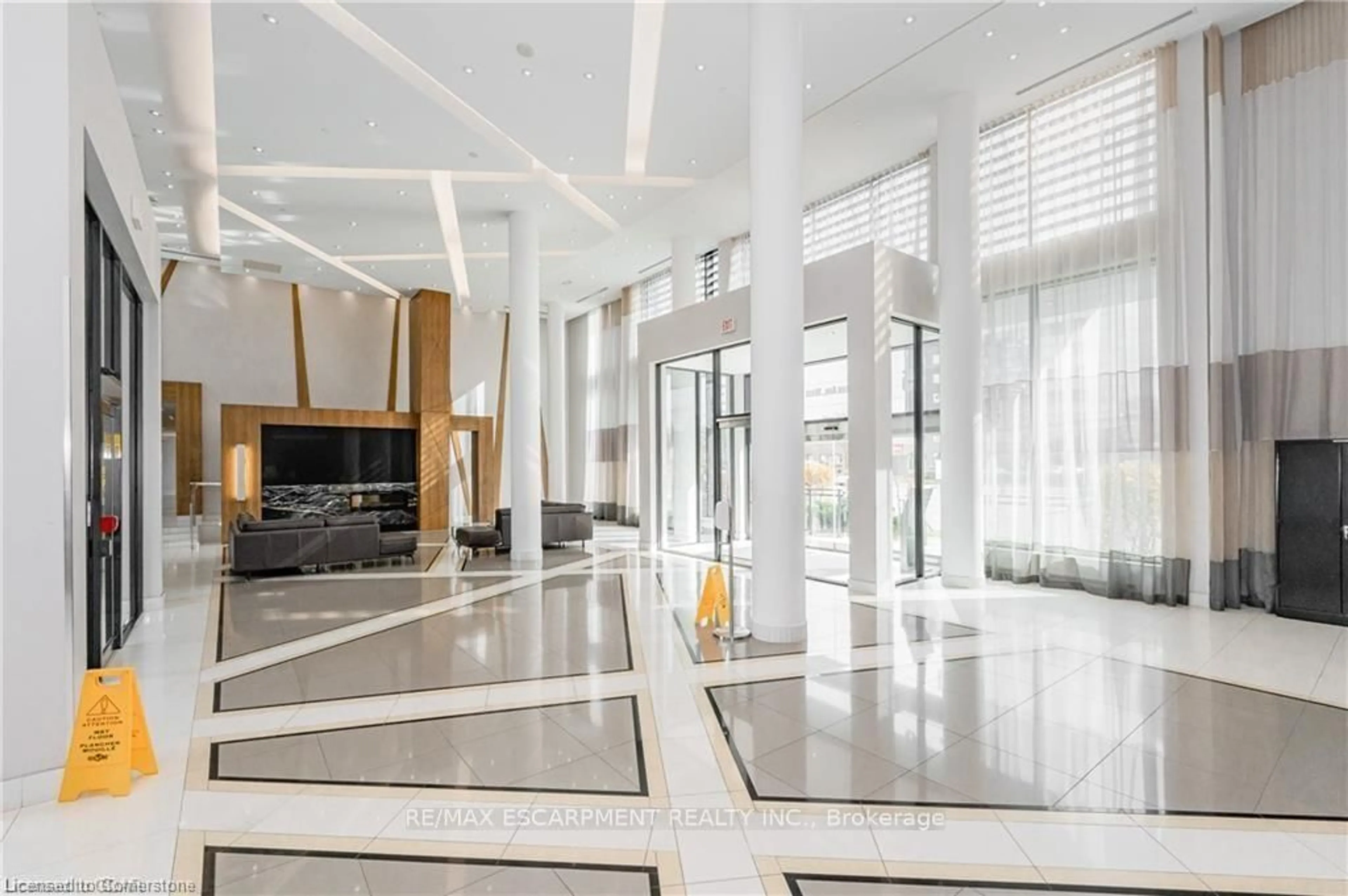 Lobby for 75 Eglington Ave #2307, Mississauga Ontario L5R 0E5