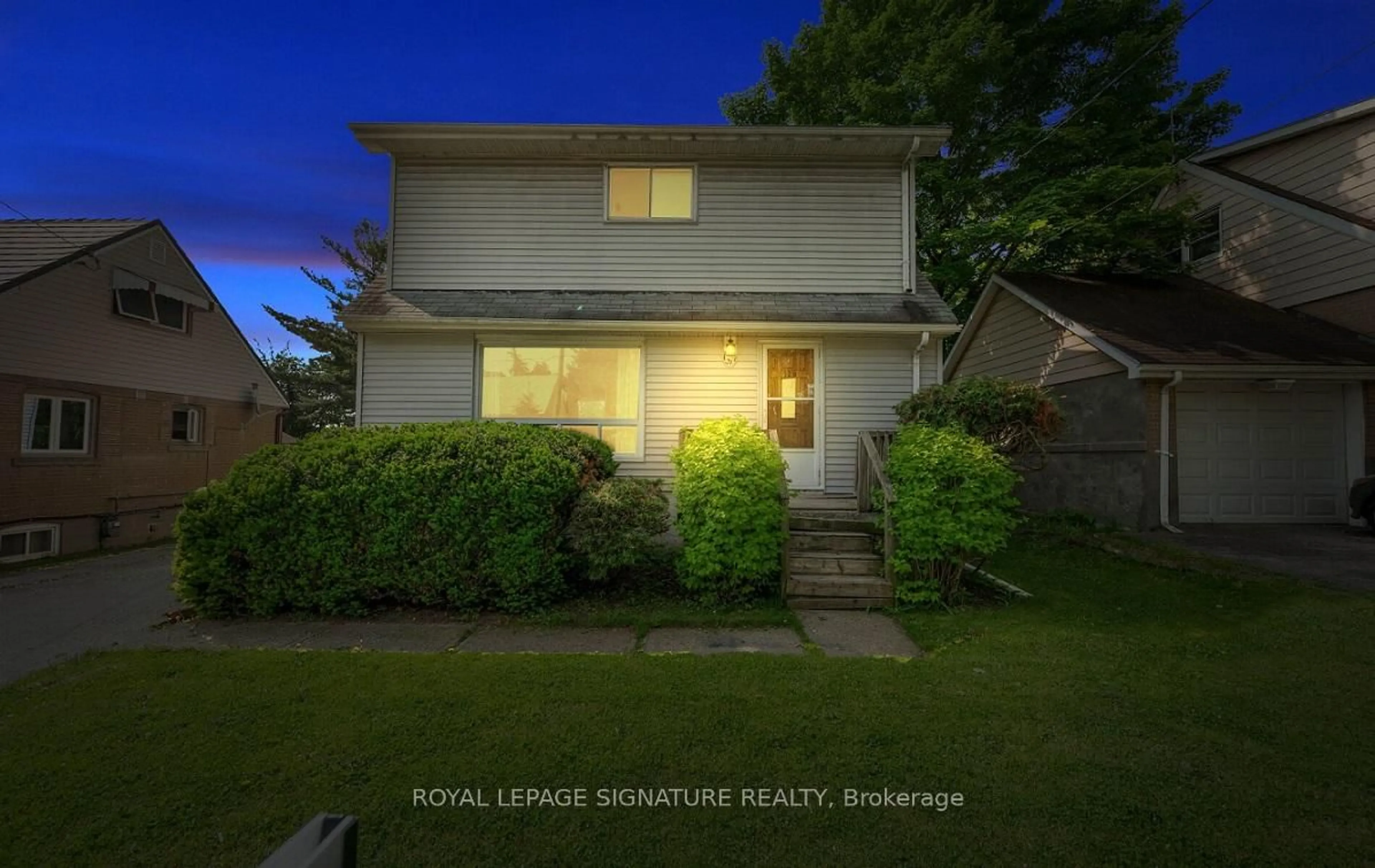 A pic from outside/outdoor area/front of a property/back of a property/a pic from drone, street for 129 Allenby Ave, Toronto Ontario M9W 1T2