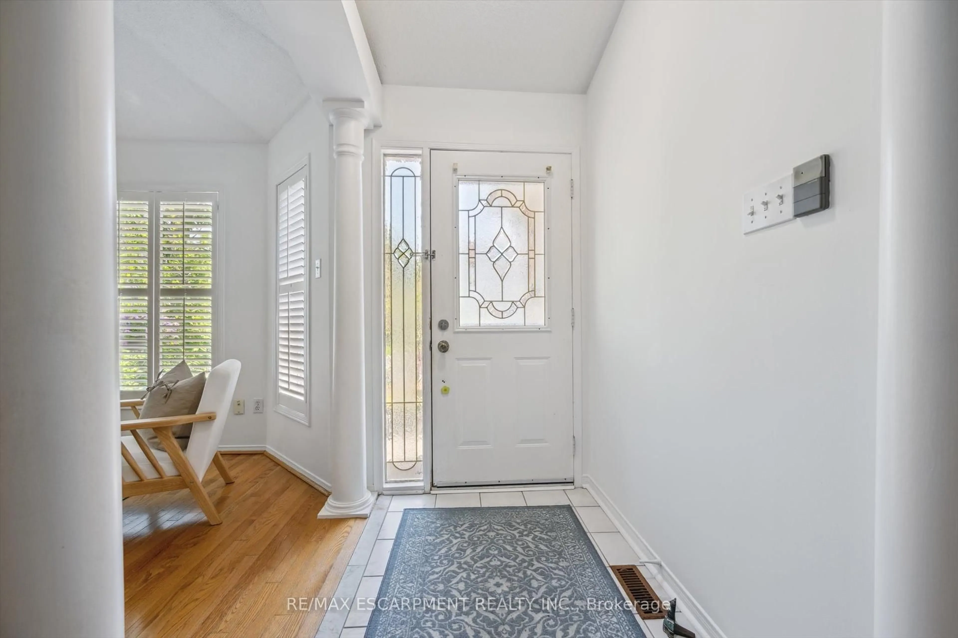 Indoor entryway for 1240 WESTVIEW Terr #58, Oakville Ontario L6M 3M3