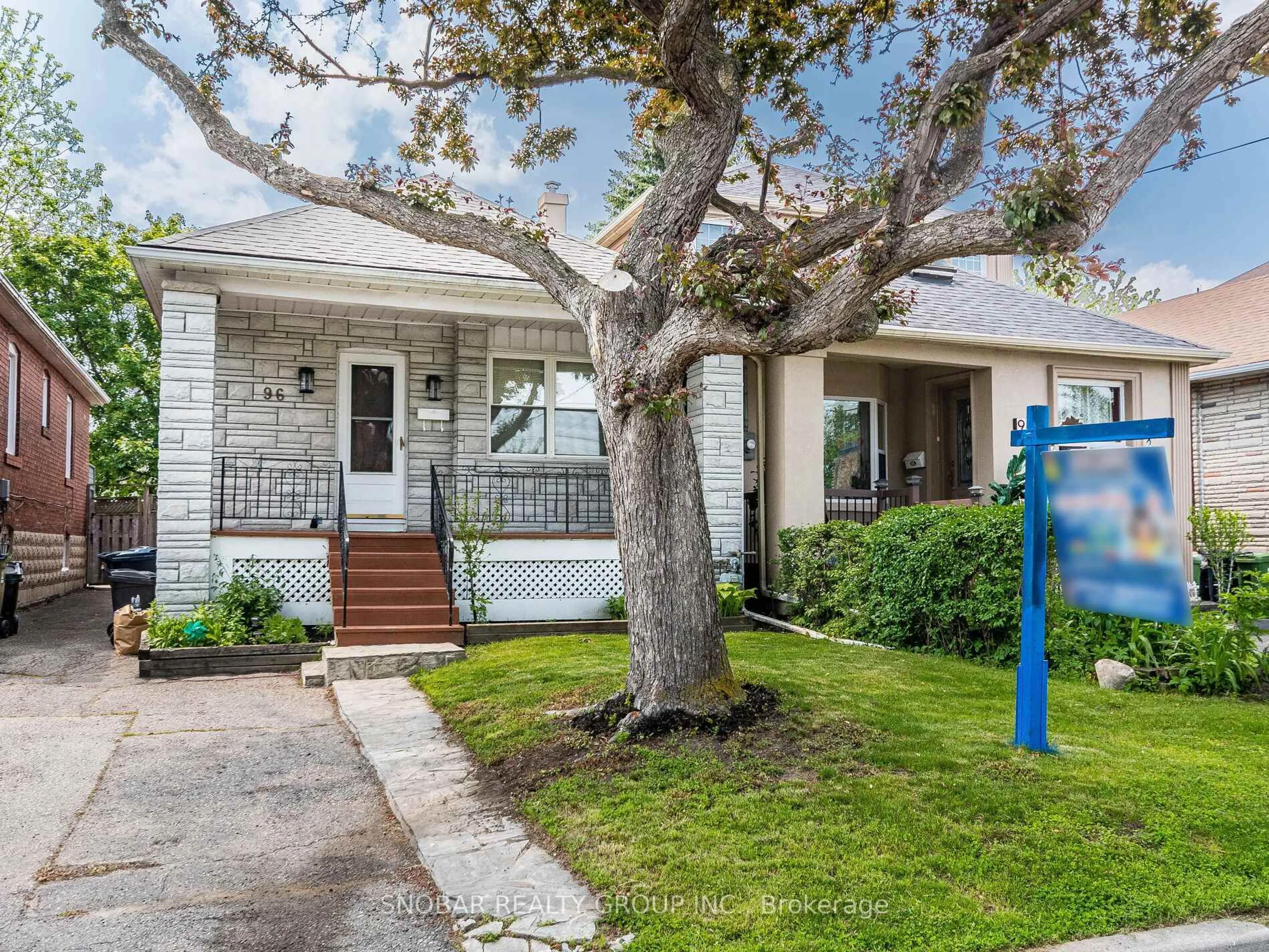 Home with vinyl exterior material, street for 96 Eleventh St, Toronto Ontario M8V 3G5