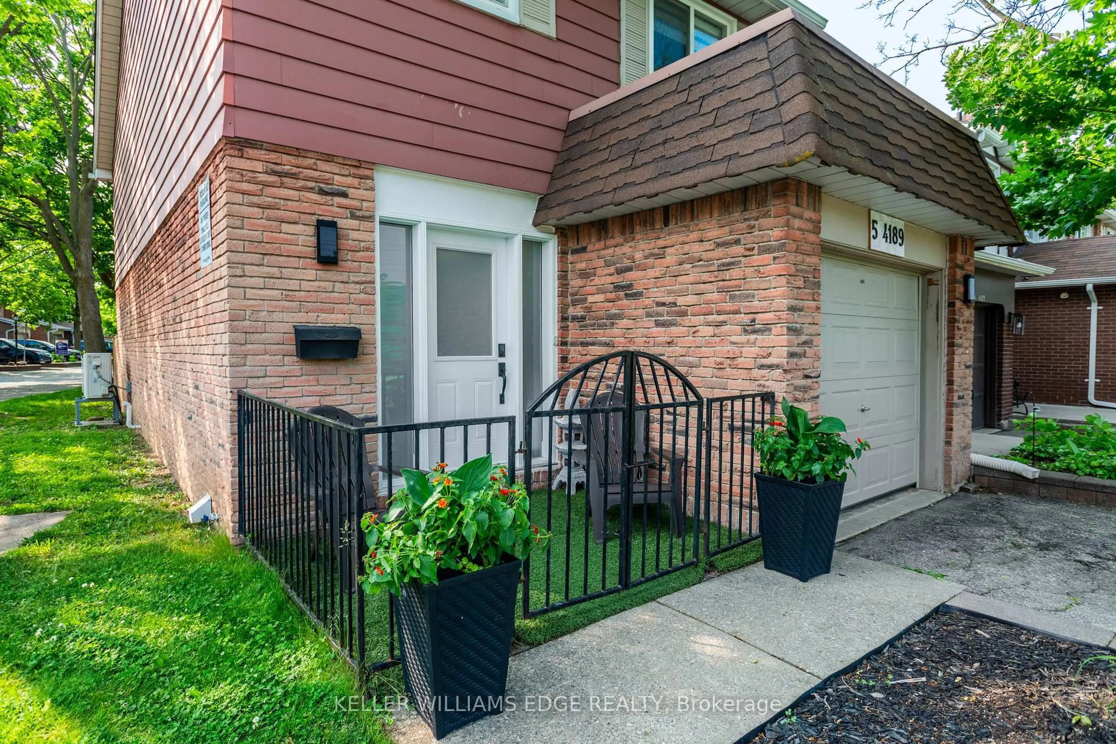 Unknown for 4189 Longmoor Dr ##5, Burlington Ontario L7L 5J9