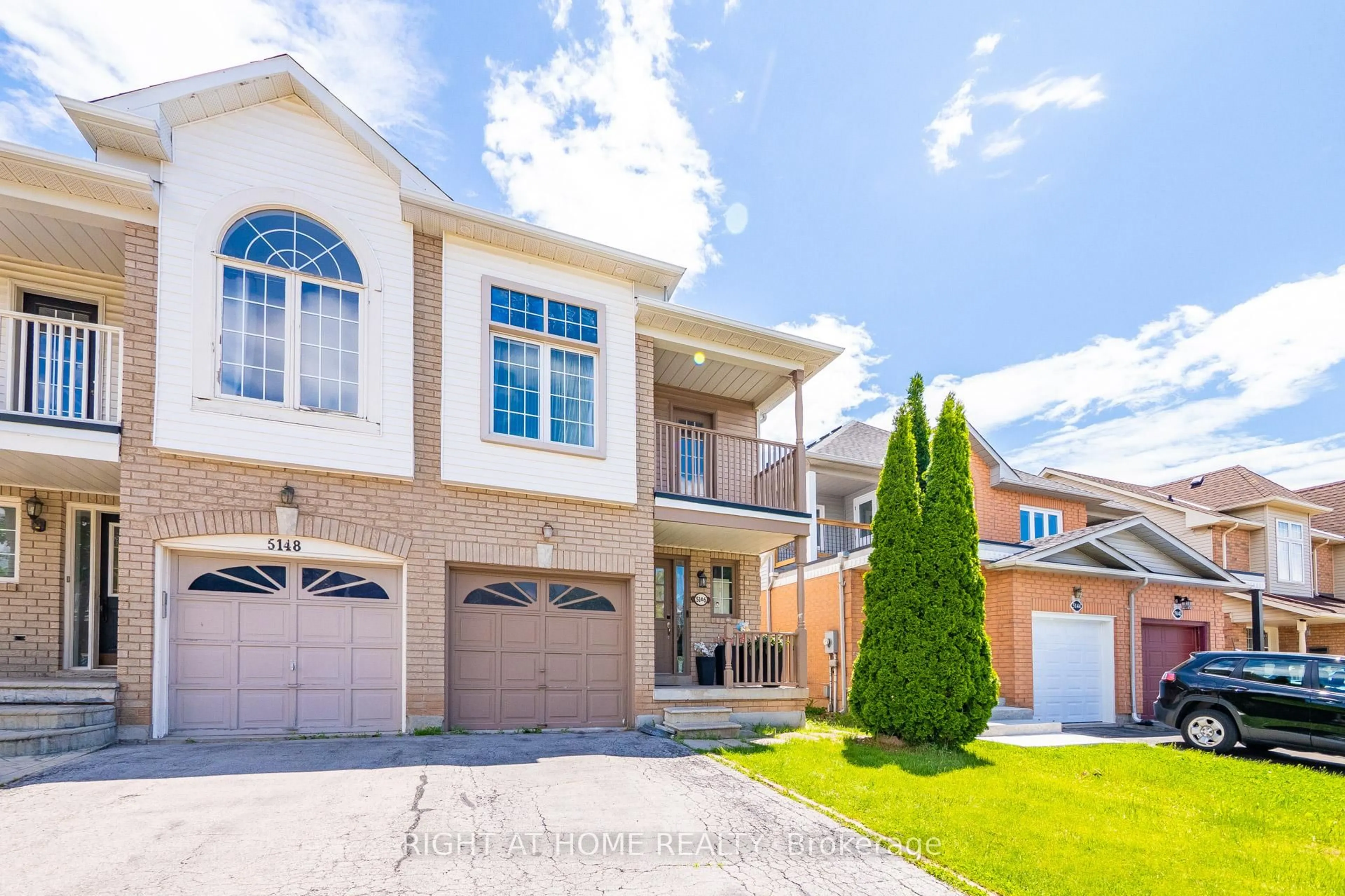 Home with brick exterior material, street for 5146 Porter St, Burlington Ontario L7L 6K8