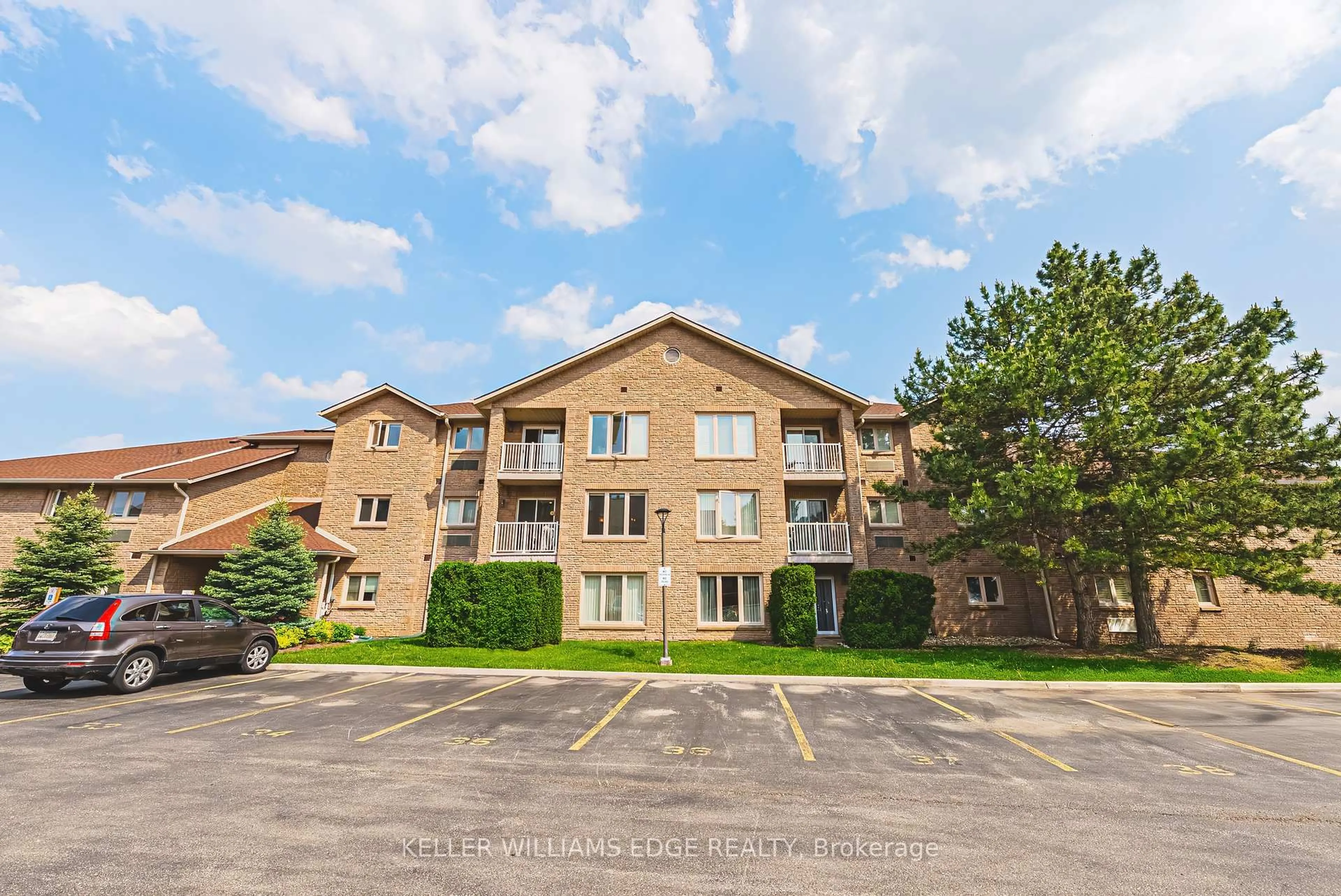 Unknown for 3050 Pinemeadow Dr #30, Burlington Ontario L7M 3X5