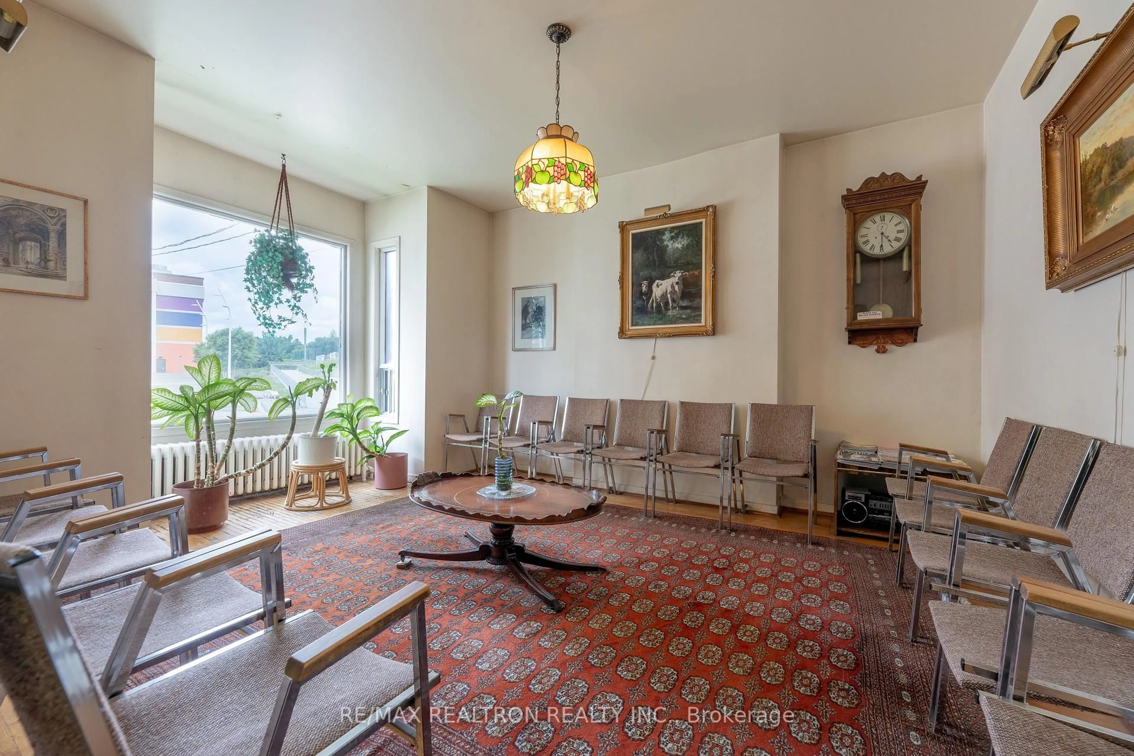 Living room with furniture, unknown for 27 JOHN St, Toronto Ontario M9N 1J4