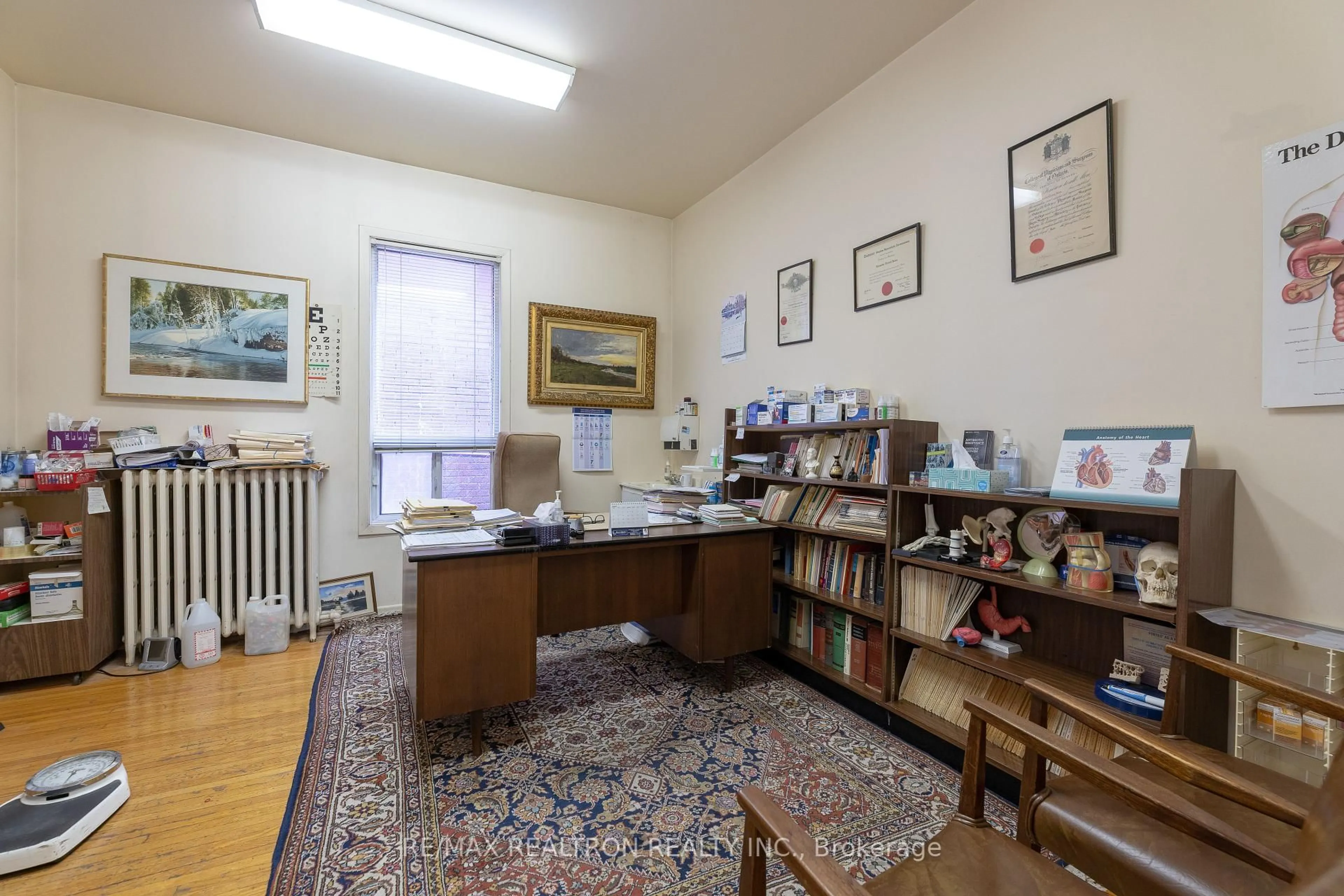 A pic of a room for 27 JOHN St, Toronto Ontario M9N 1J4