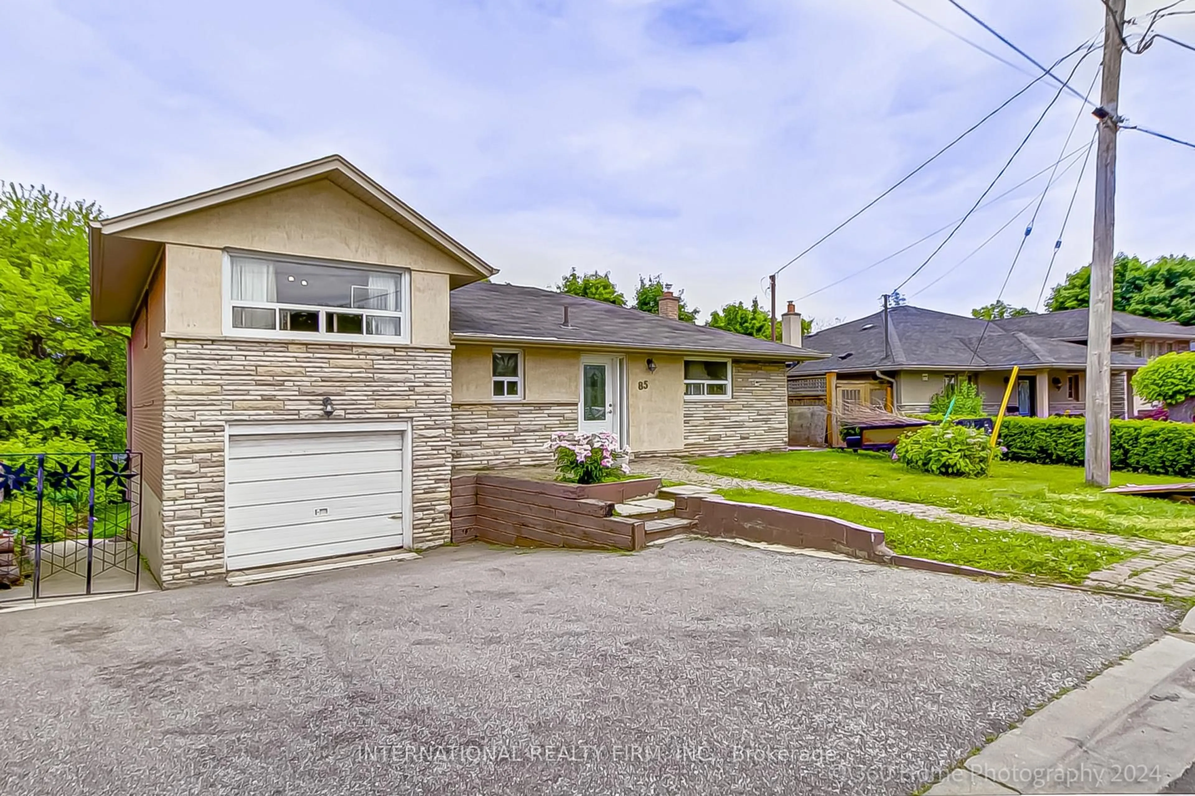 Home with brick exterior material, street for 85 Letchworth Cres, Toronto Ontario M3M 1Z1