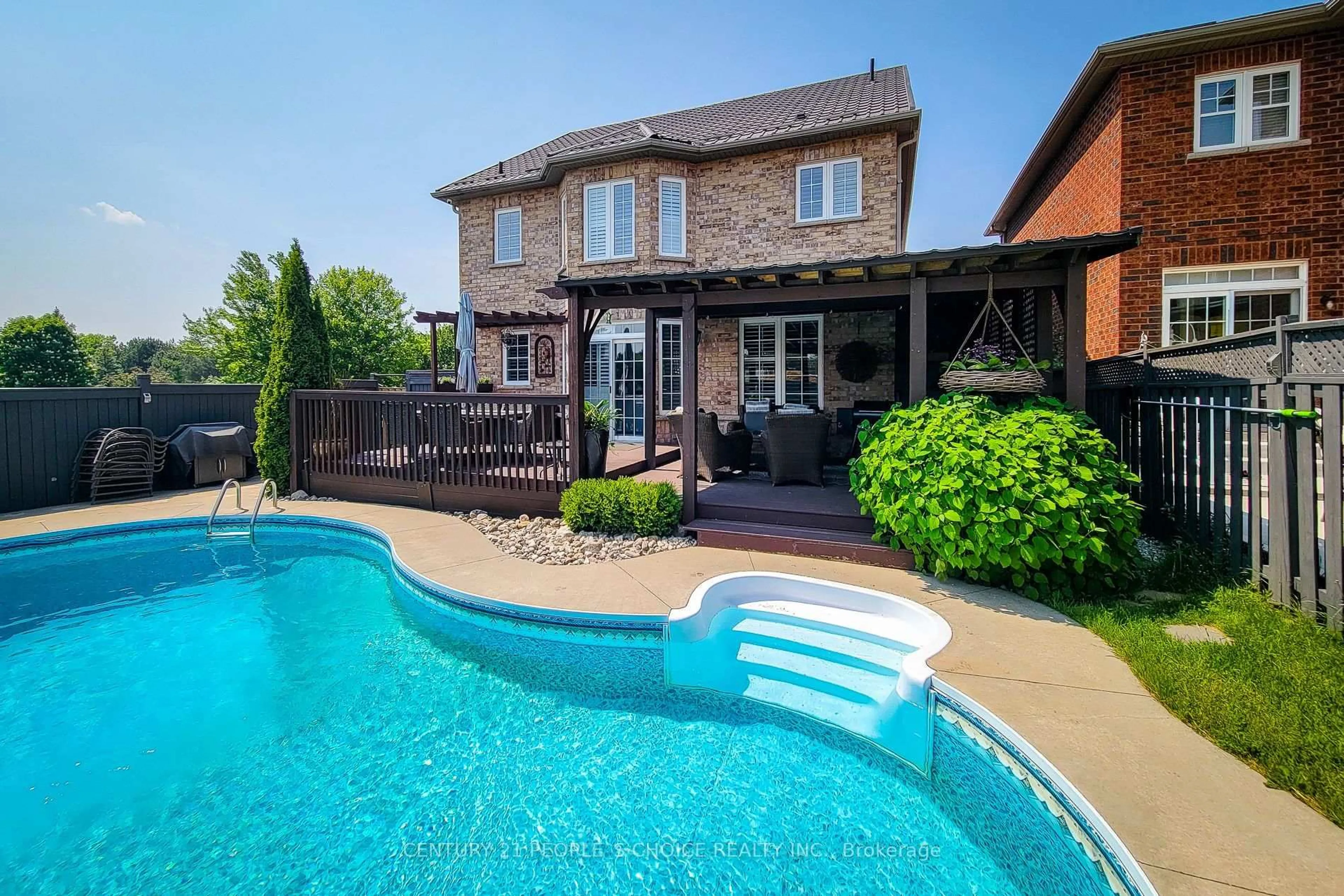 Pool for 15 Bellamy Crt, Brampton Ontario L6Y 5M1