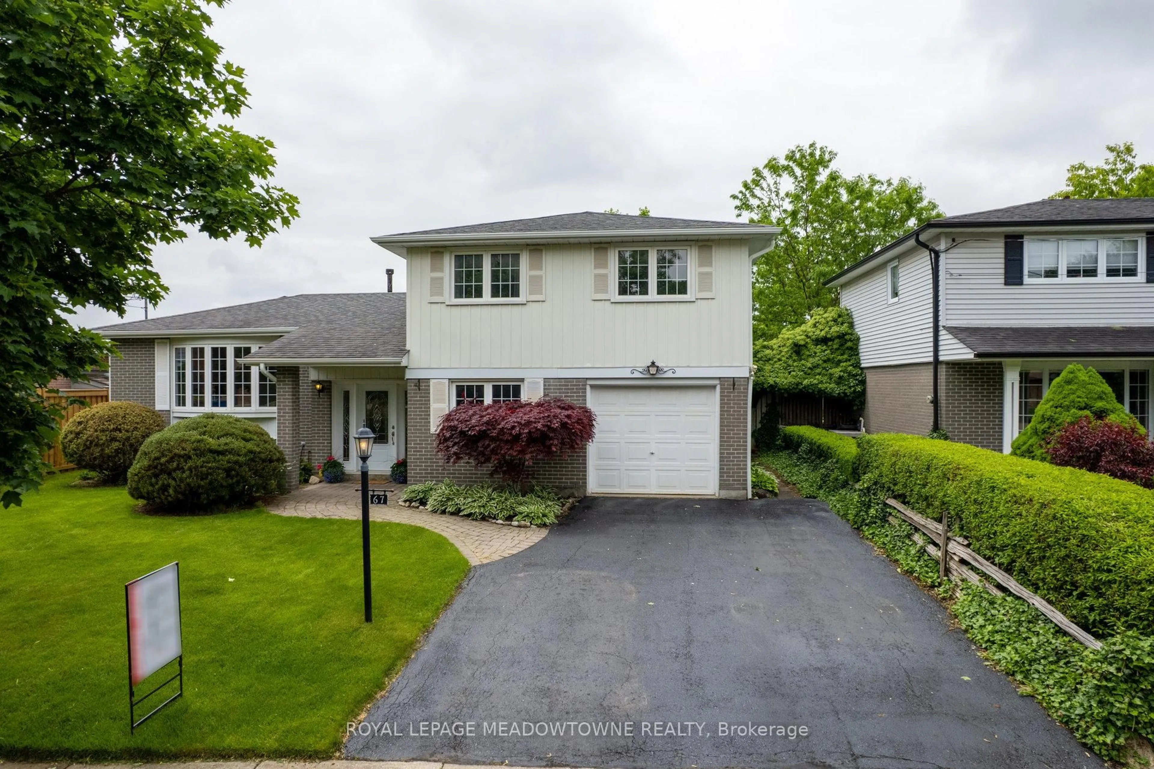 Unknown for 67 Irwin Cres, Halton Hills Ontario L7G 1E7