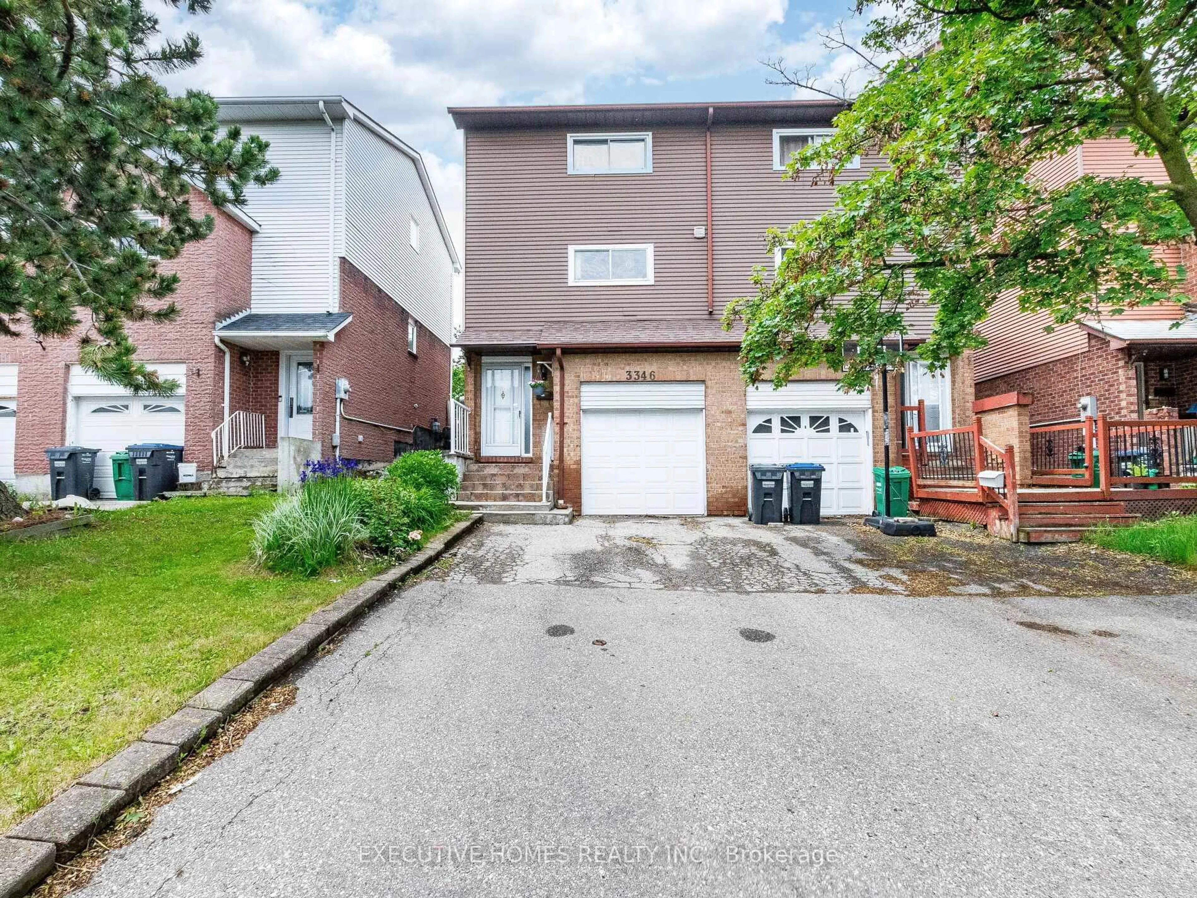Home with brick exterior material, street for 3346 Burdock Pl, Mississauga Ontario L5A 4B7