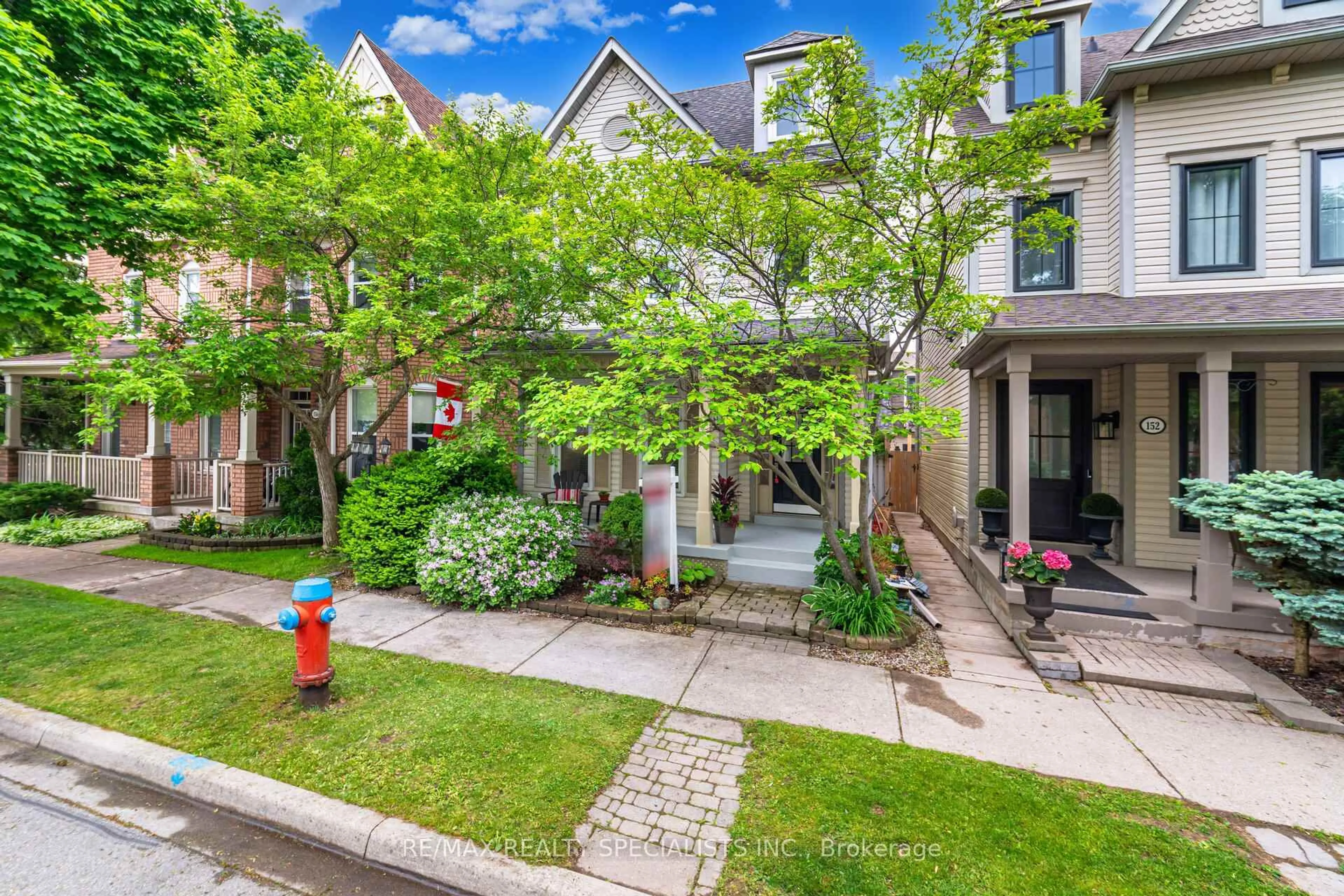 Patio, street for 154 Roxton Rd, Oakville Ontario L6H 6N2