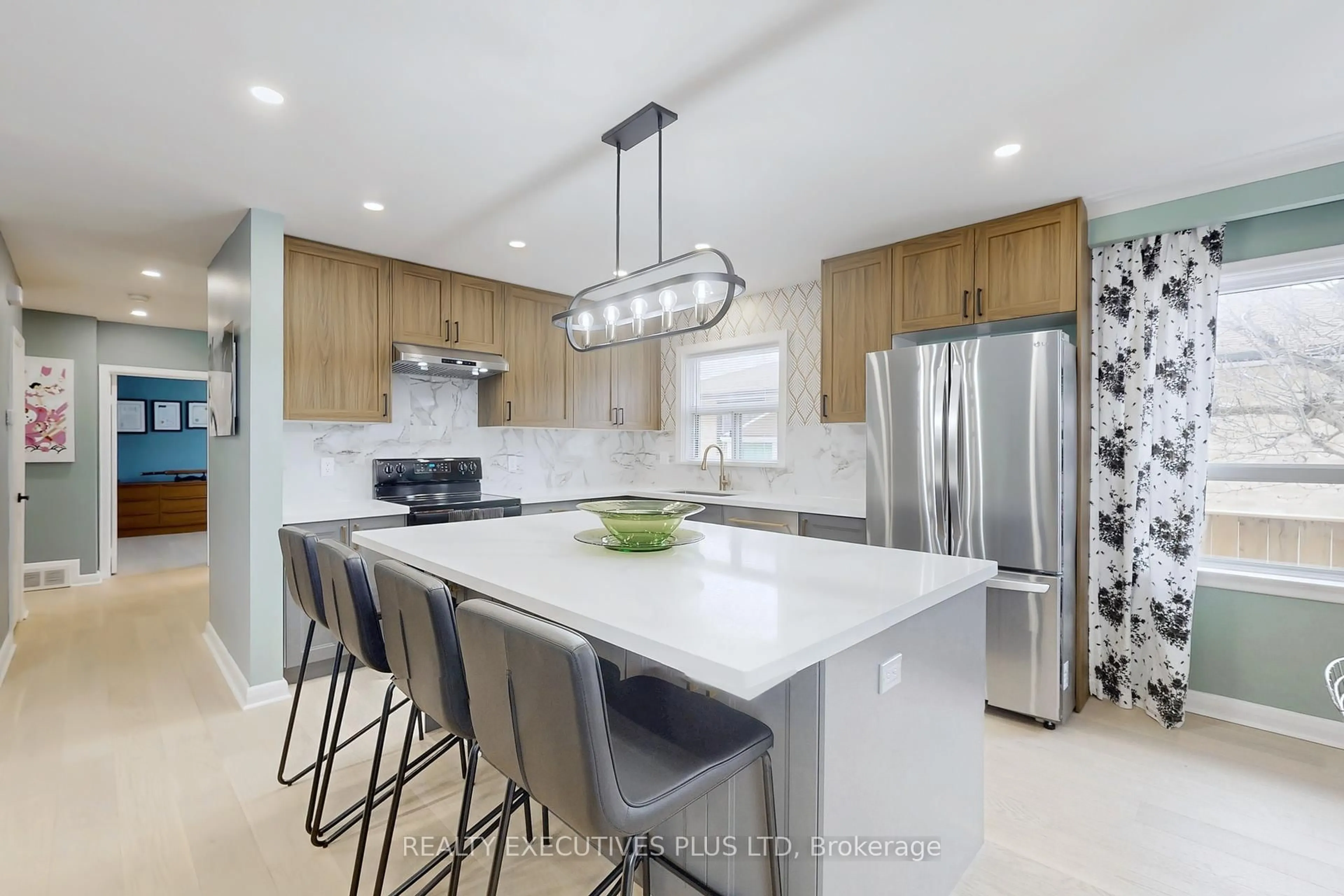 Contemporary kitchen, ceramic/tile floor for 6 Azrock Rd, Toronto Ontario M6L 2W9