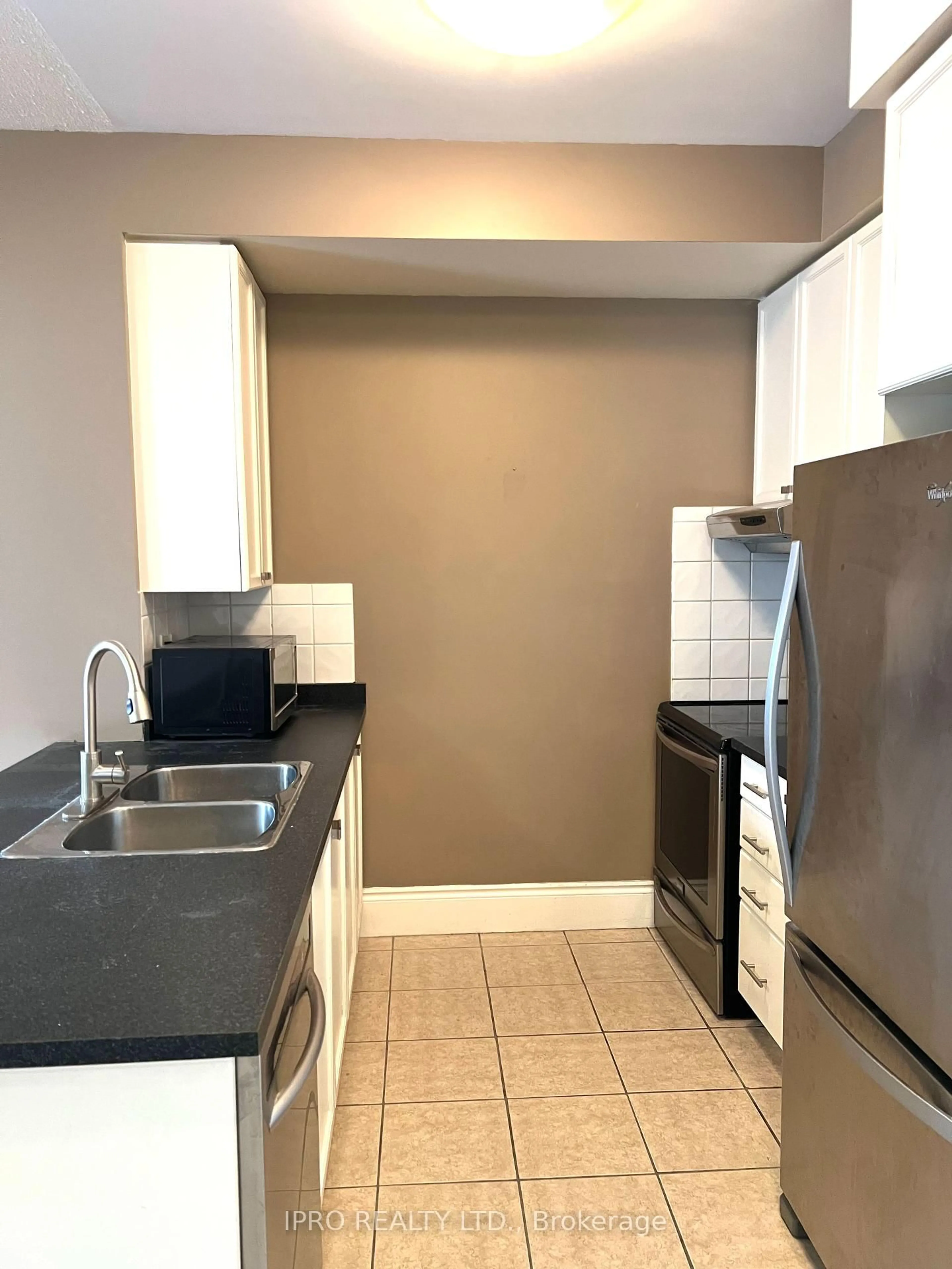 Standard kitchen, unknown for 3888 Duke of York Blvd #236, Mississauga Ontario L5B 4P5