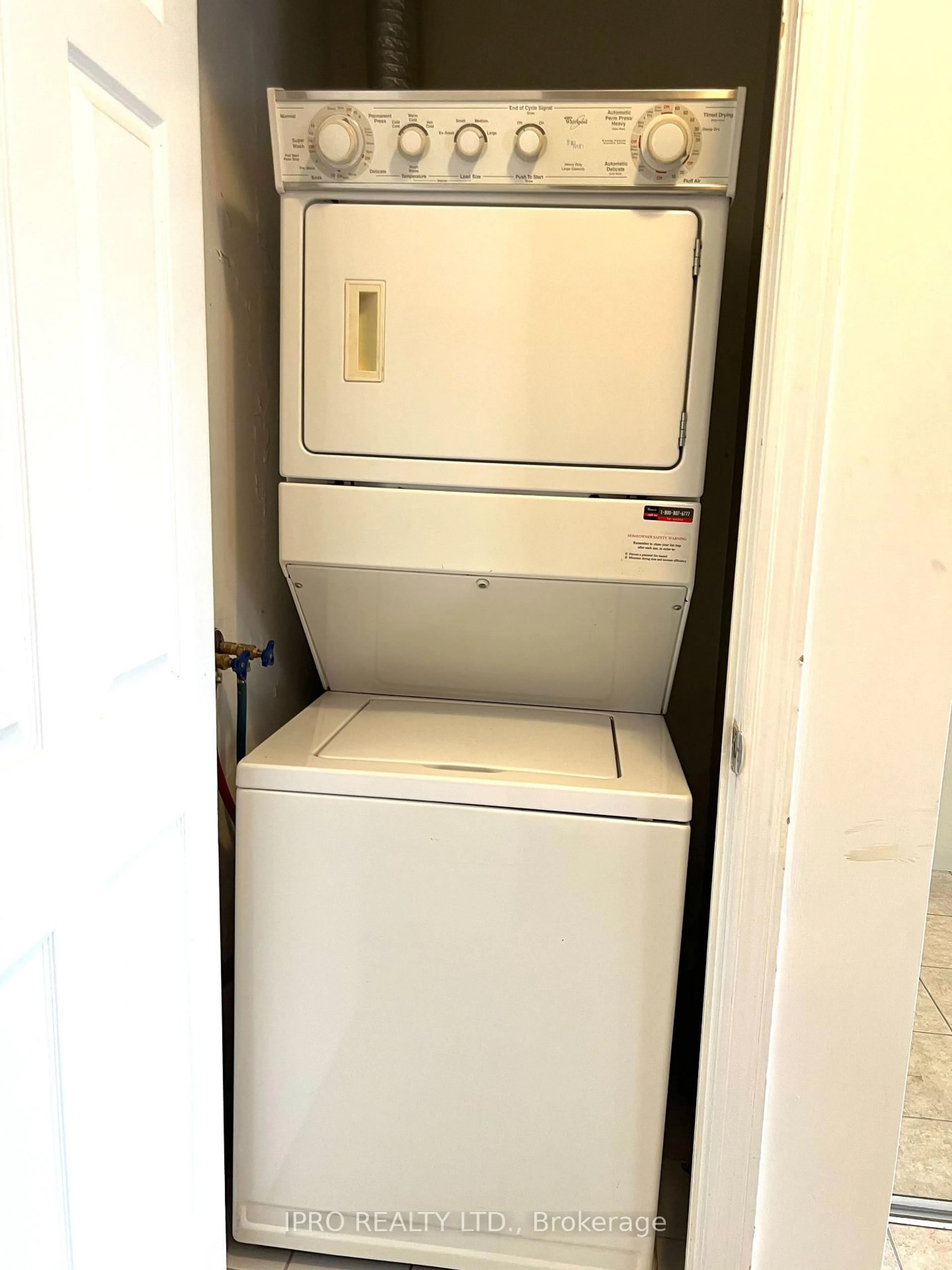 Laundry room for 3888 Duke of York Blvd #236, Mississauga Ontario L5B 4P5