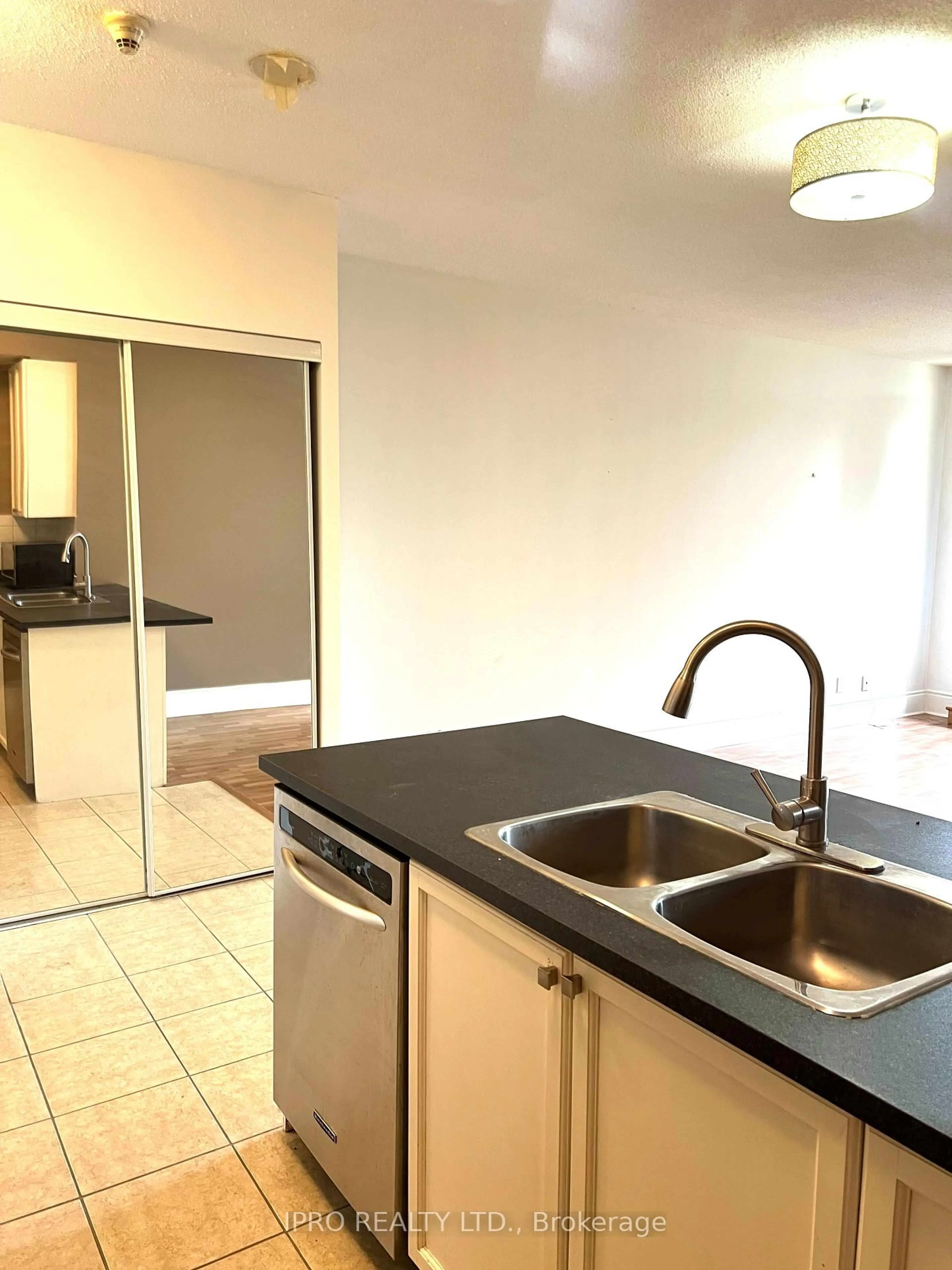 Standard kitchen, unknown for 3888 Duke of York Blvd #236, Mississauga Ontario L5B 4P5