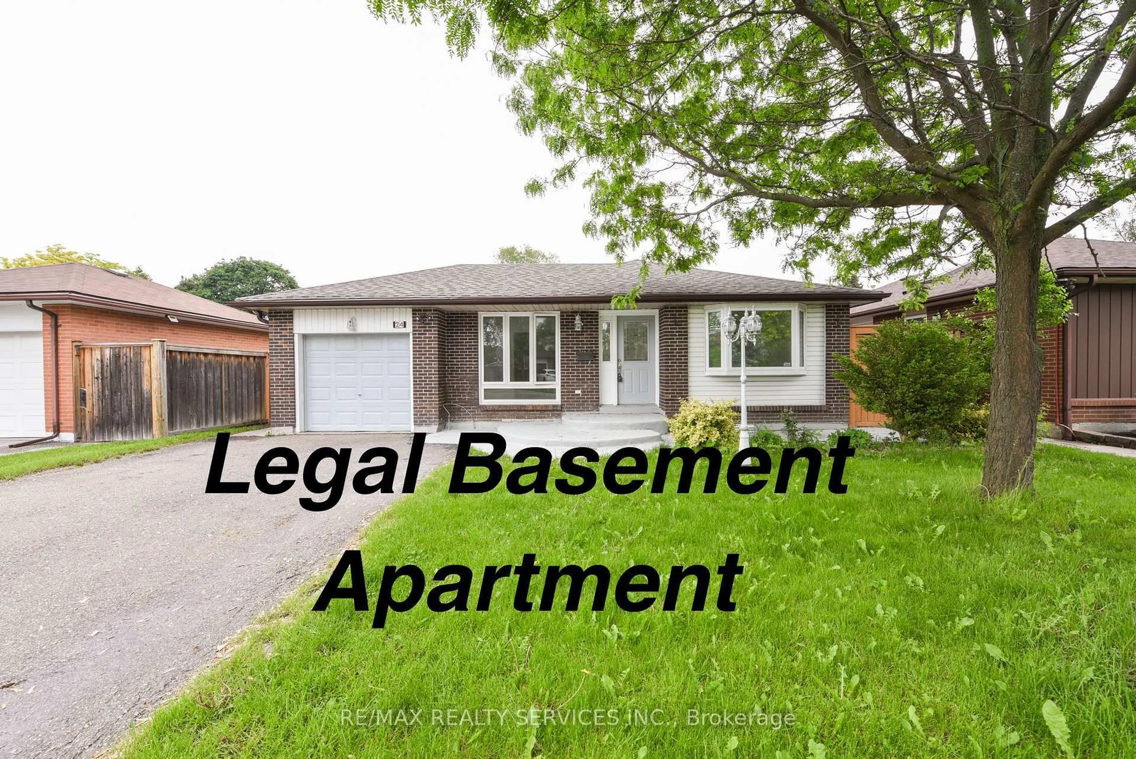 A pic from outside/outdoor area/front of a property/back of a property/a pic from drone, street for 24 Earlton Crt, Brampton Ontario L6T 2B8