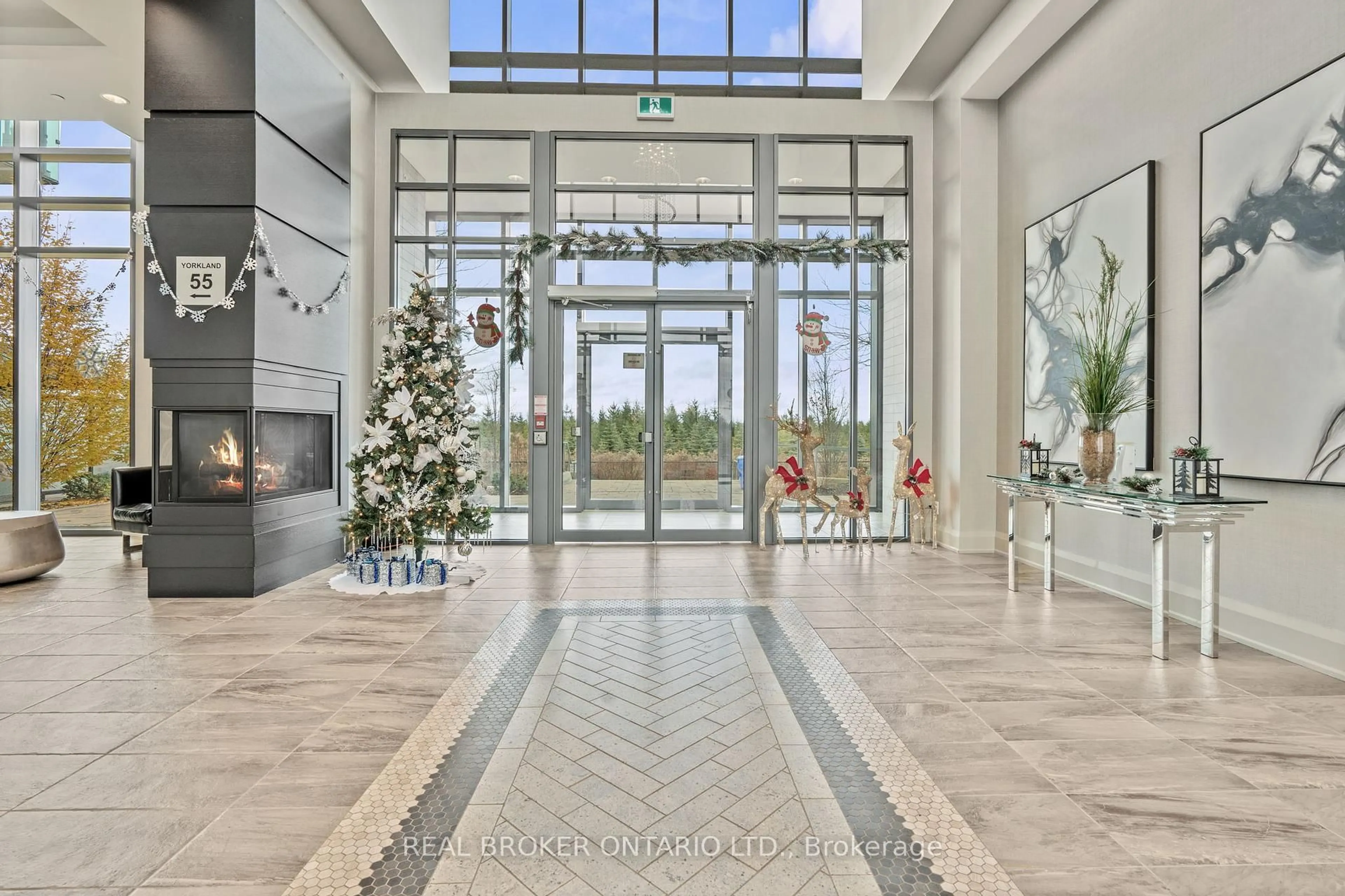 Indoor foyer for 65 Yorkland Blvd #408, Brampton Ontario L6P 4M5