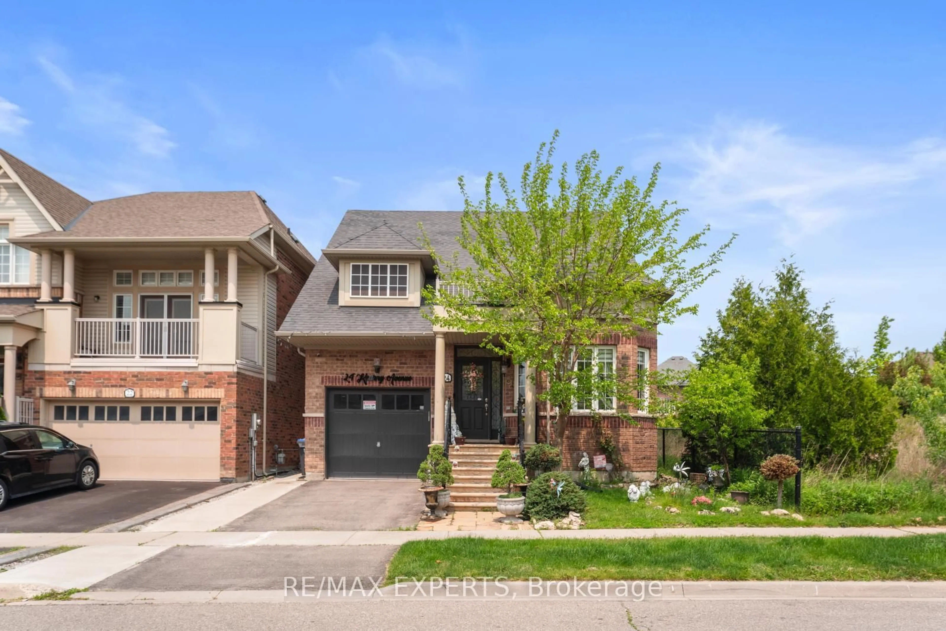 Home with brick exterior material, street for 24 Kearny Ave, Caledon Ontario L7C 3N9