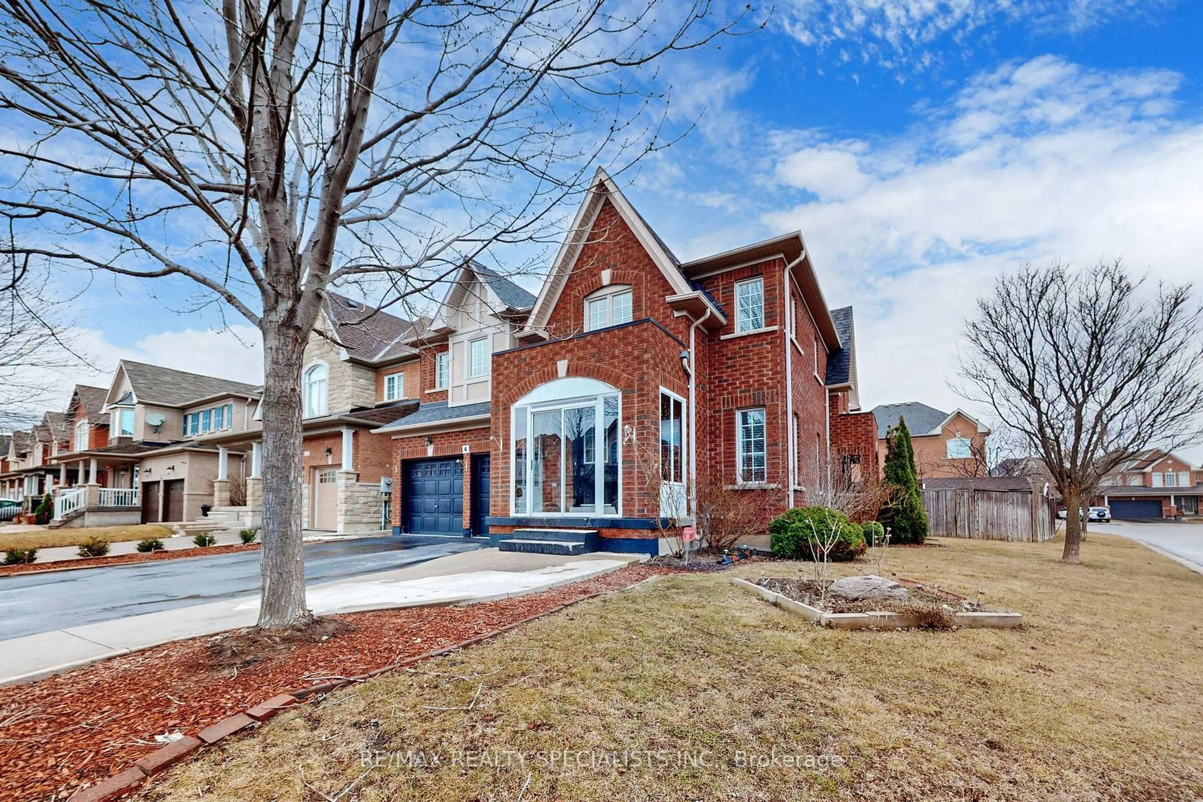 Home with brick exterior material, street for 4 Beresford Cres, Brampton Ontario L6P 2M3