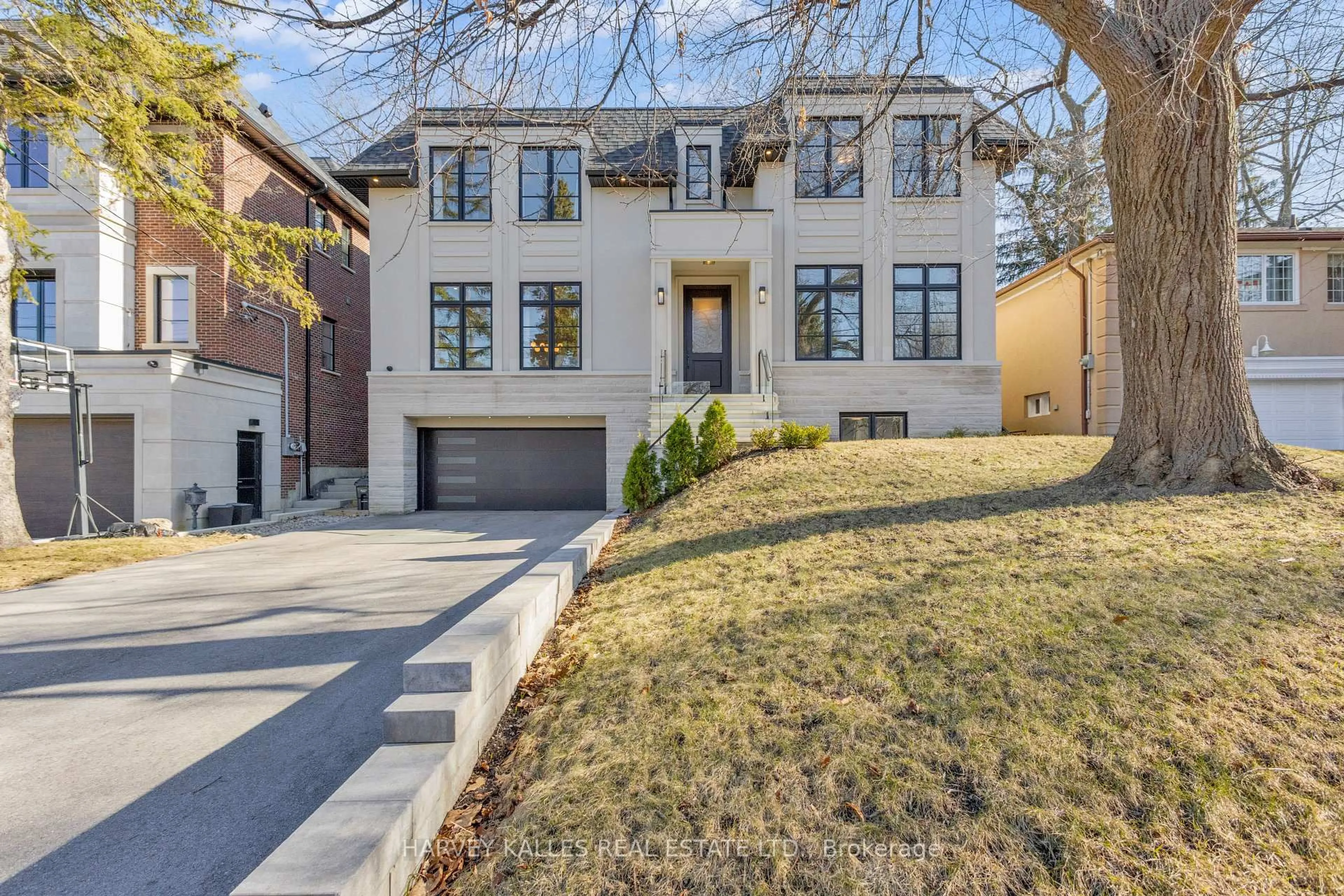 Home with brick exterior material, street for 29 Leland Ave, Toronto Ontario M8Z 2X6