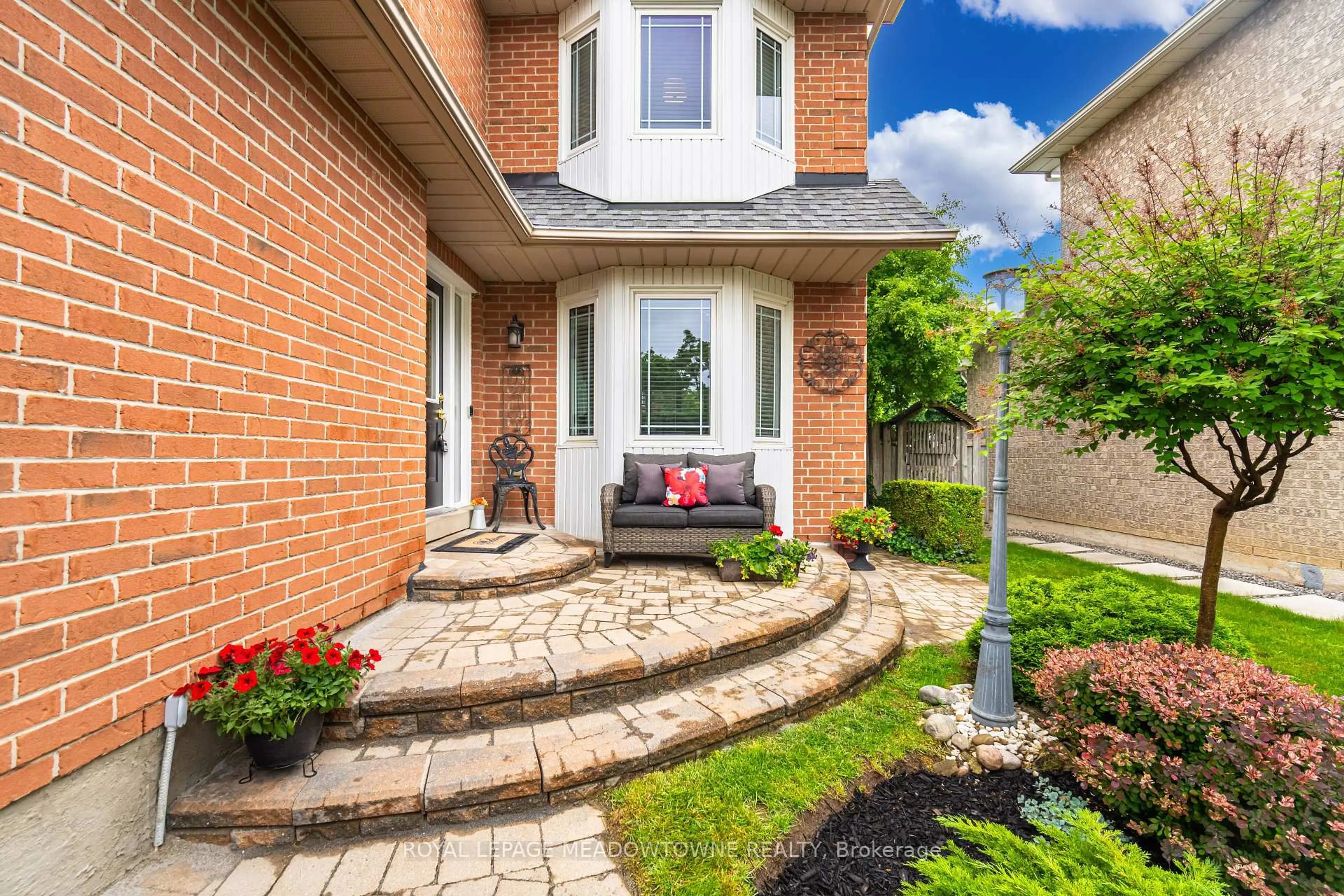 Unknown for 7167 Harding Cres, Mississauga Ontario L5N 6R5