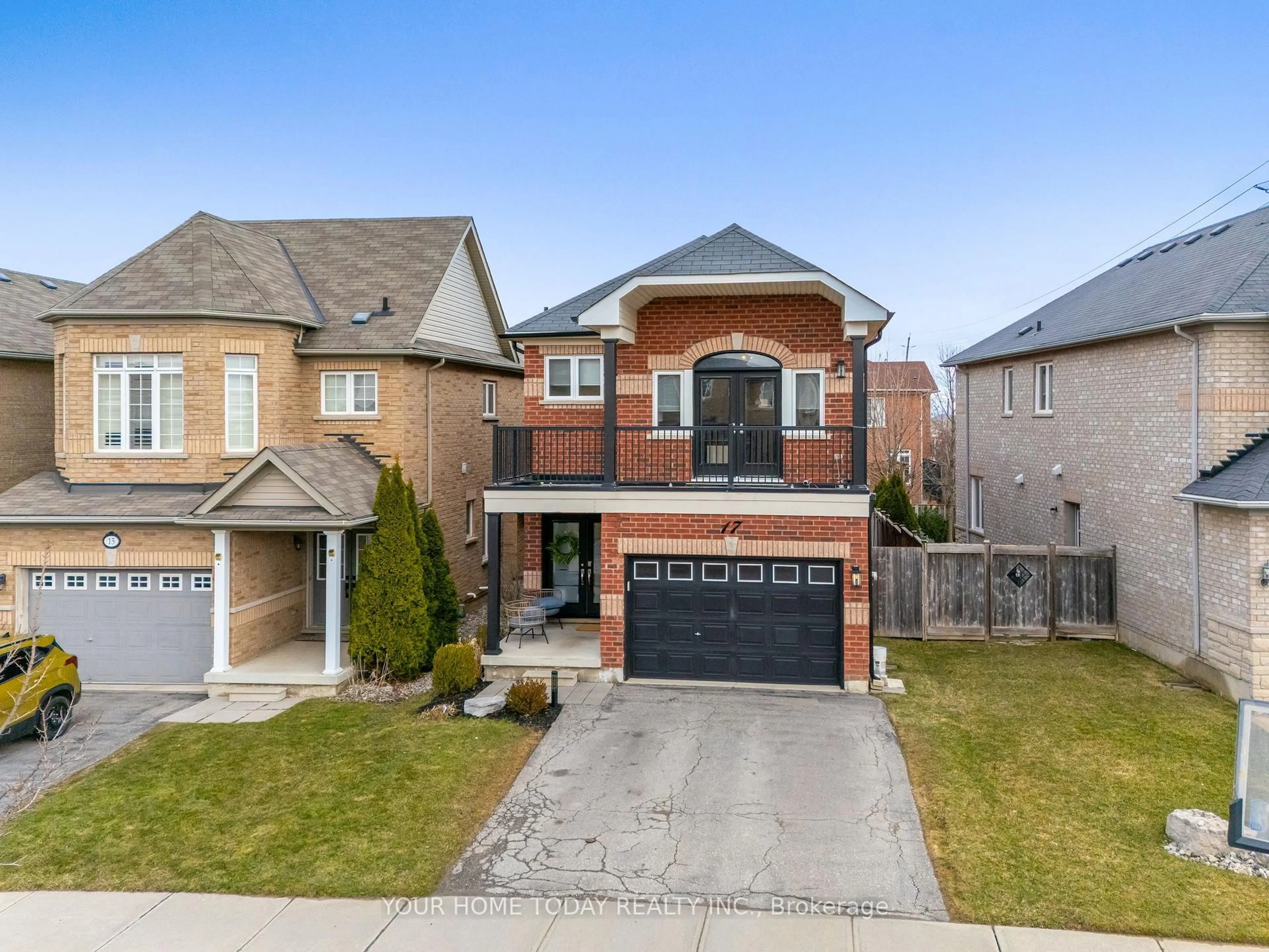 Home with brick exterior material, street for 17 Chetholme Pl, Halton Hills Ontario L7G 0B5