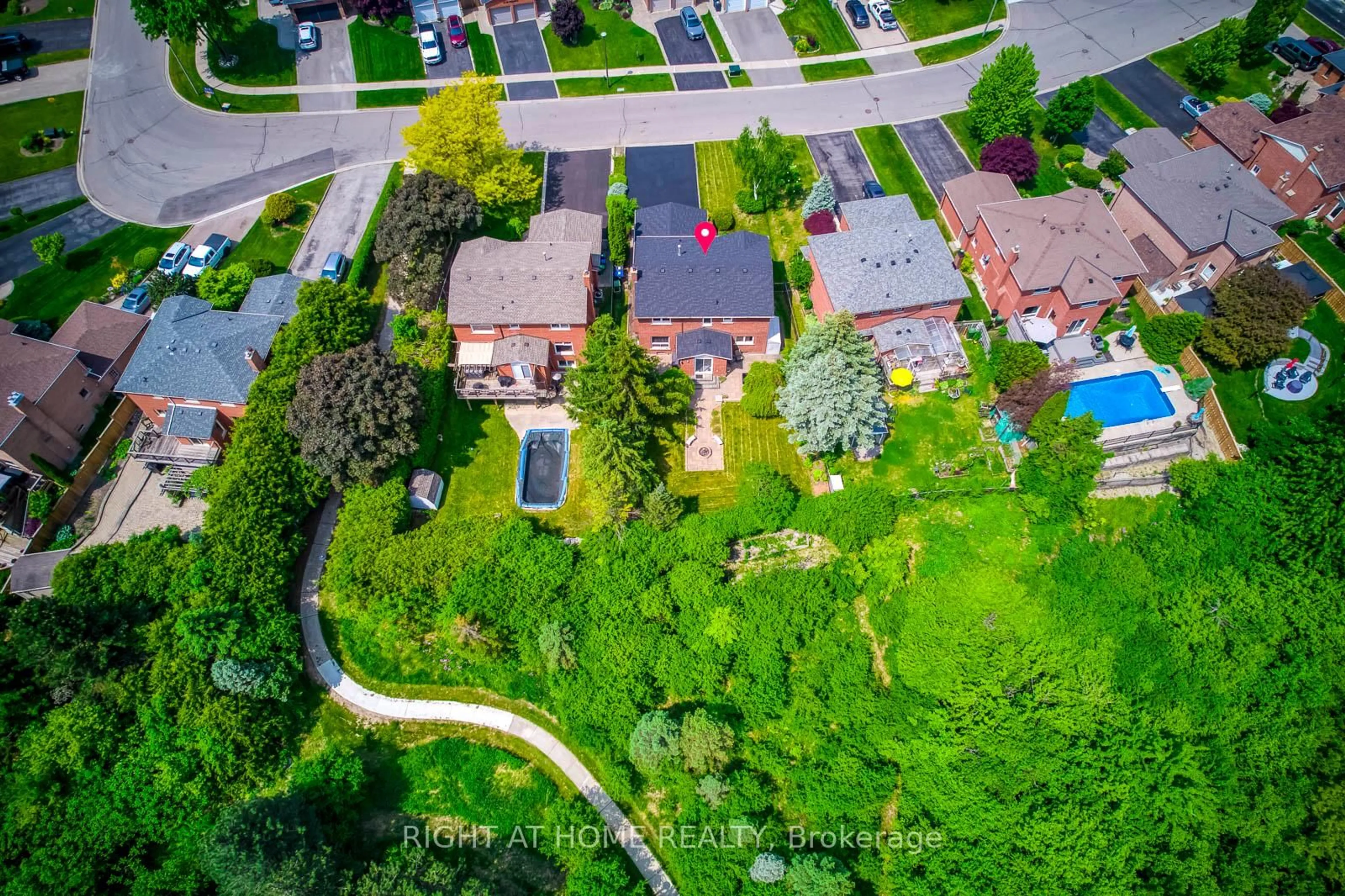 A pic from outside/outdoor area/front of a property/back of a property/a pic from drone, street for 70 De Rose Ave, Caledon Ontario L7E 1A8