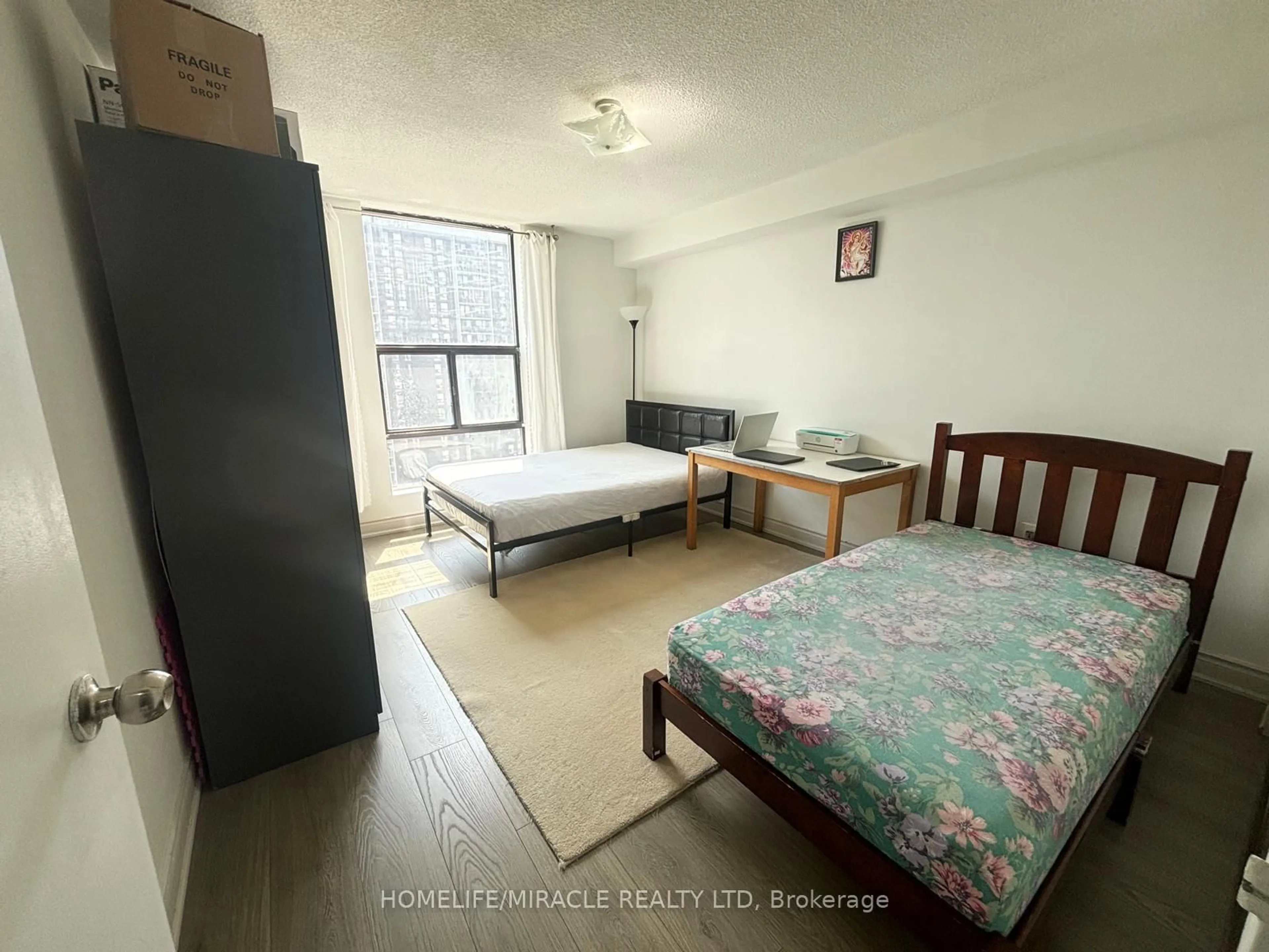 A pic of a room for 4 King Cross Rd #1106, Brampton Ontario L6T 3X8