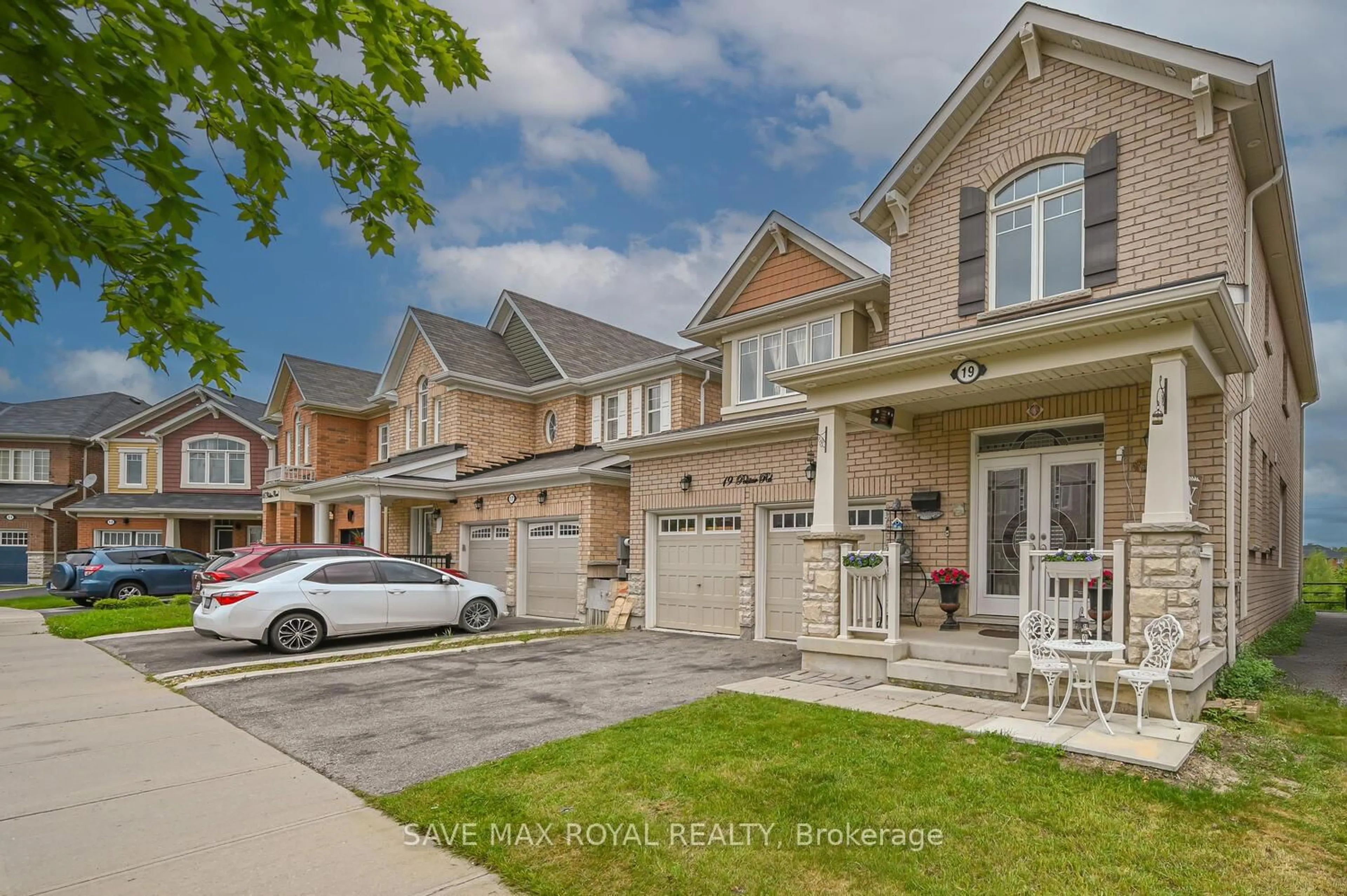 Unknown for 19 POLSTAR Rd, Brampton Ontario L7A 4H1