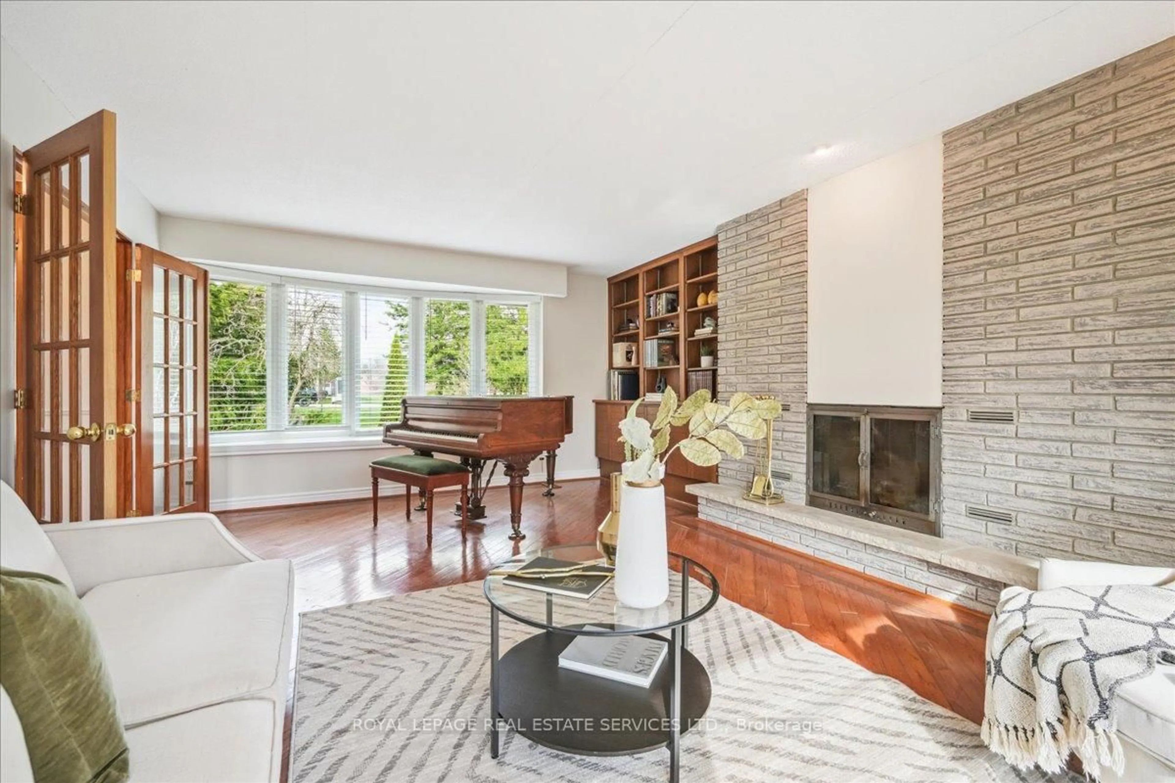 Living room with furniture, ceramic/tile floor for 2145 Blessington St, Burlington Ontario L7P 0J7