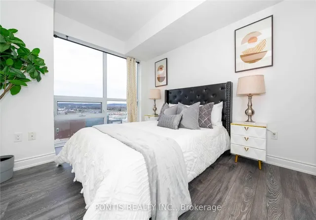 Additional property image - 1050 MAIN St Unit 816