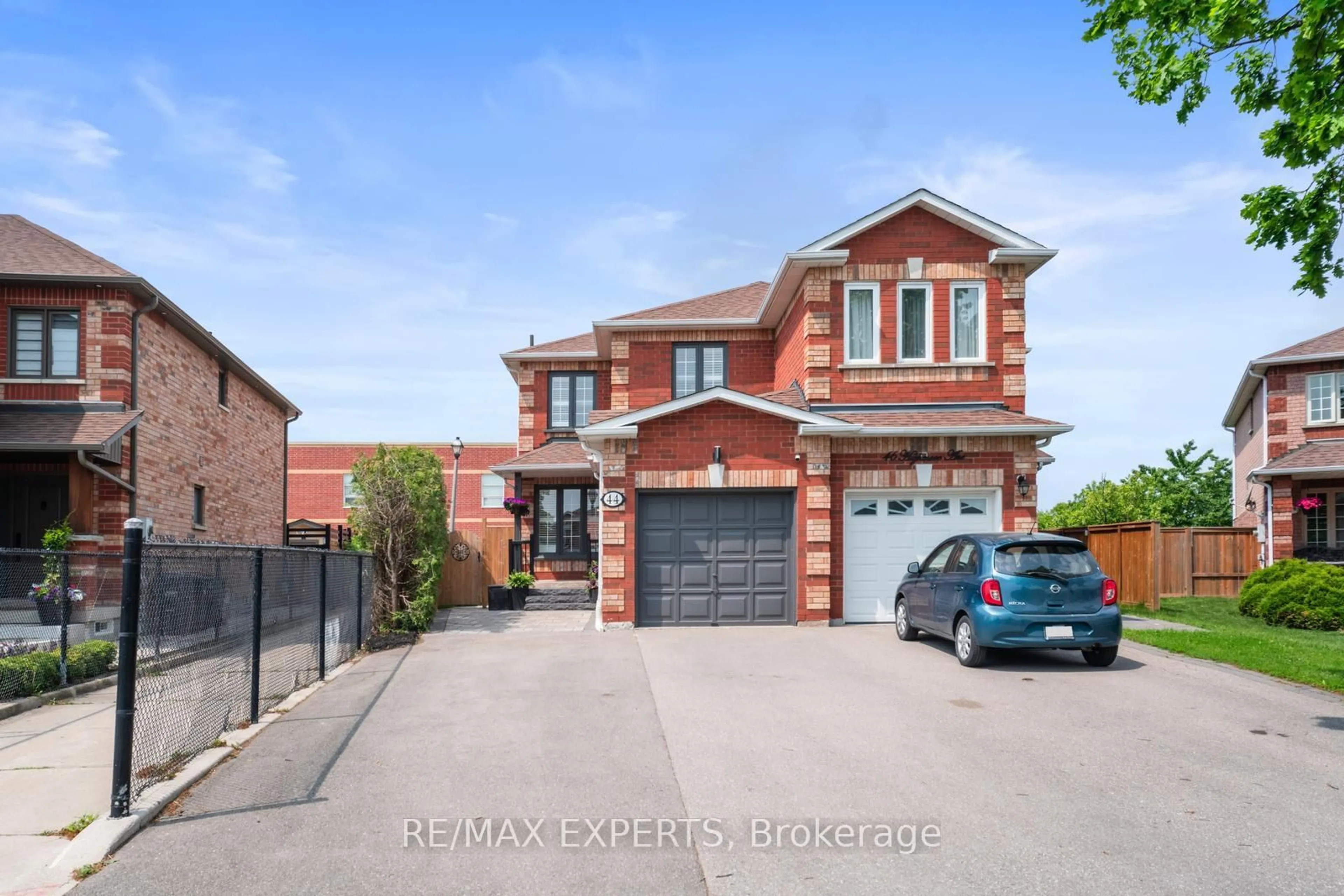 Home with brick exterior material, street for 44 Highmore Ave, Caledon Ontario L7E 1V9