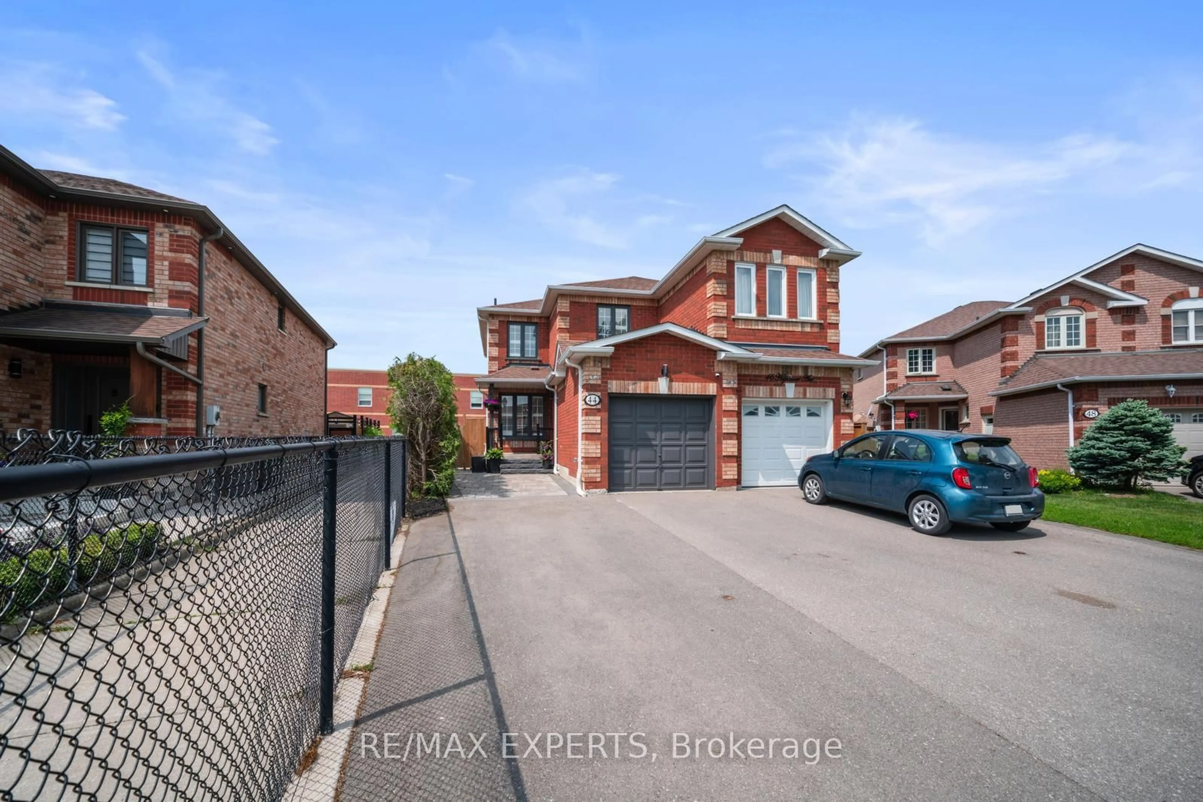 Home with brick exterior material, street for 44 Highmore Ave, Caledon Ontario L7E 1V9