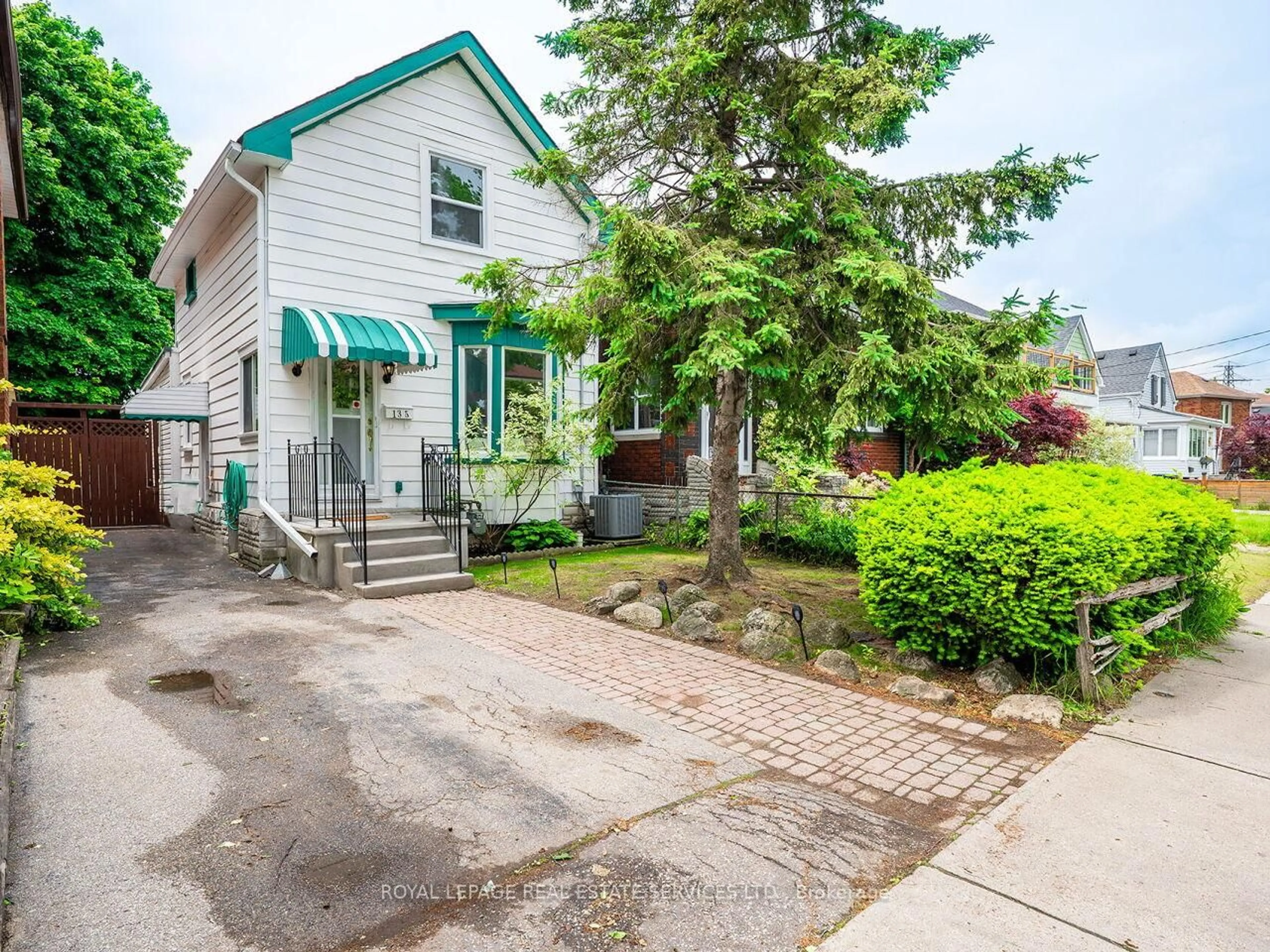 Unknown for 135 Bernice Cres, Toronto Ontario M6N 1X3