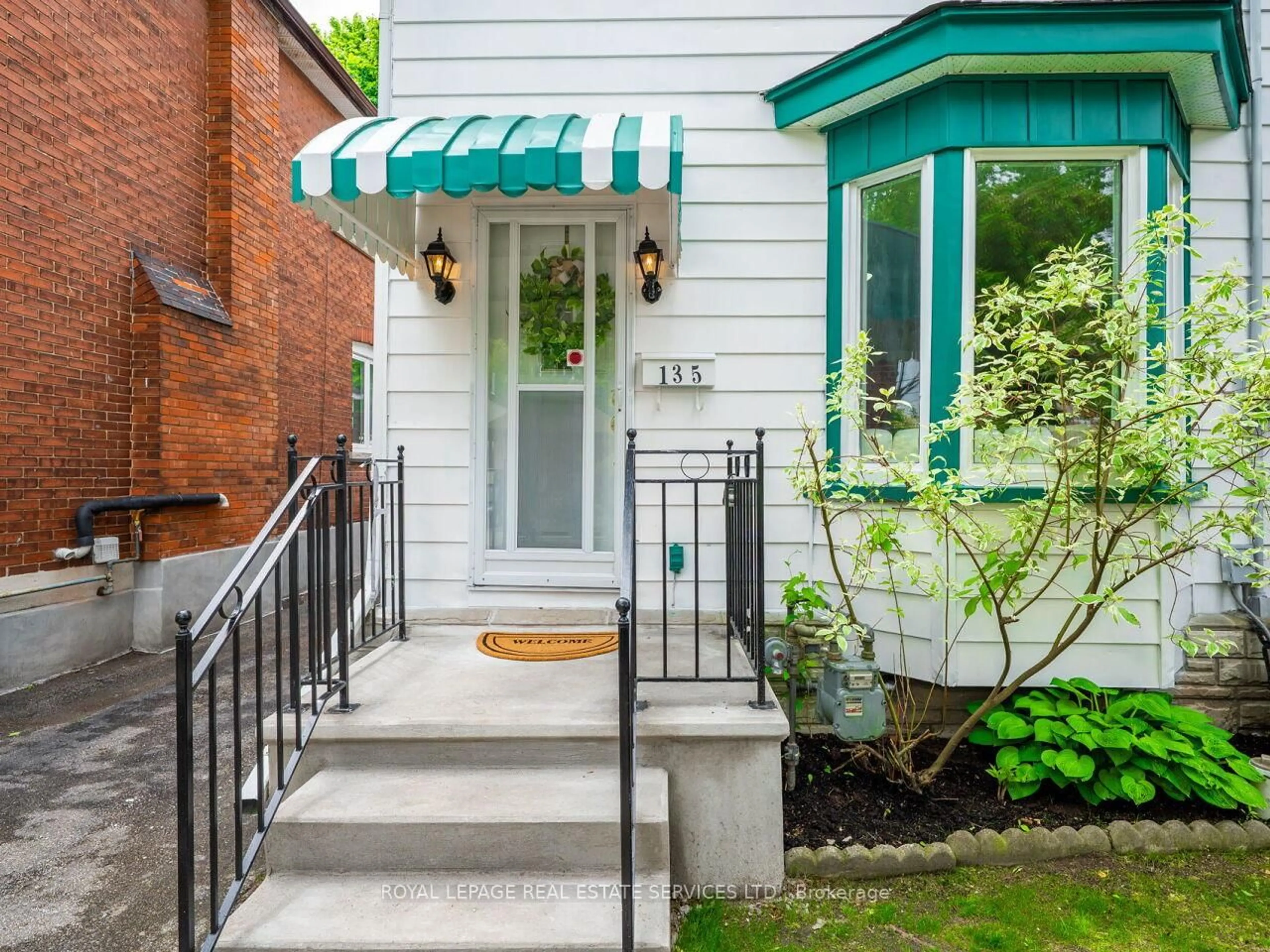 Unknown for 135 Bernice Cres, Toronto Ontario M6N 1X3