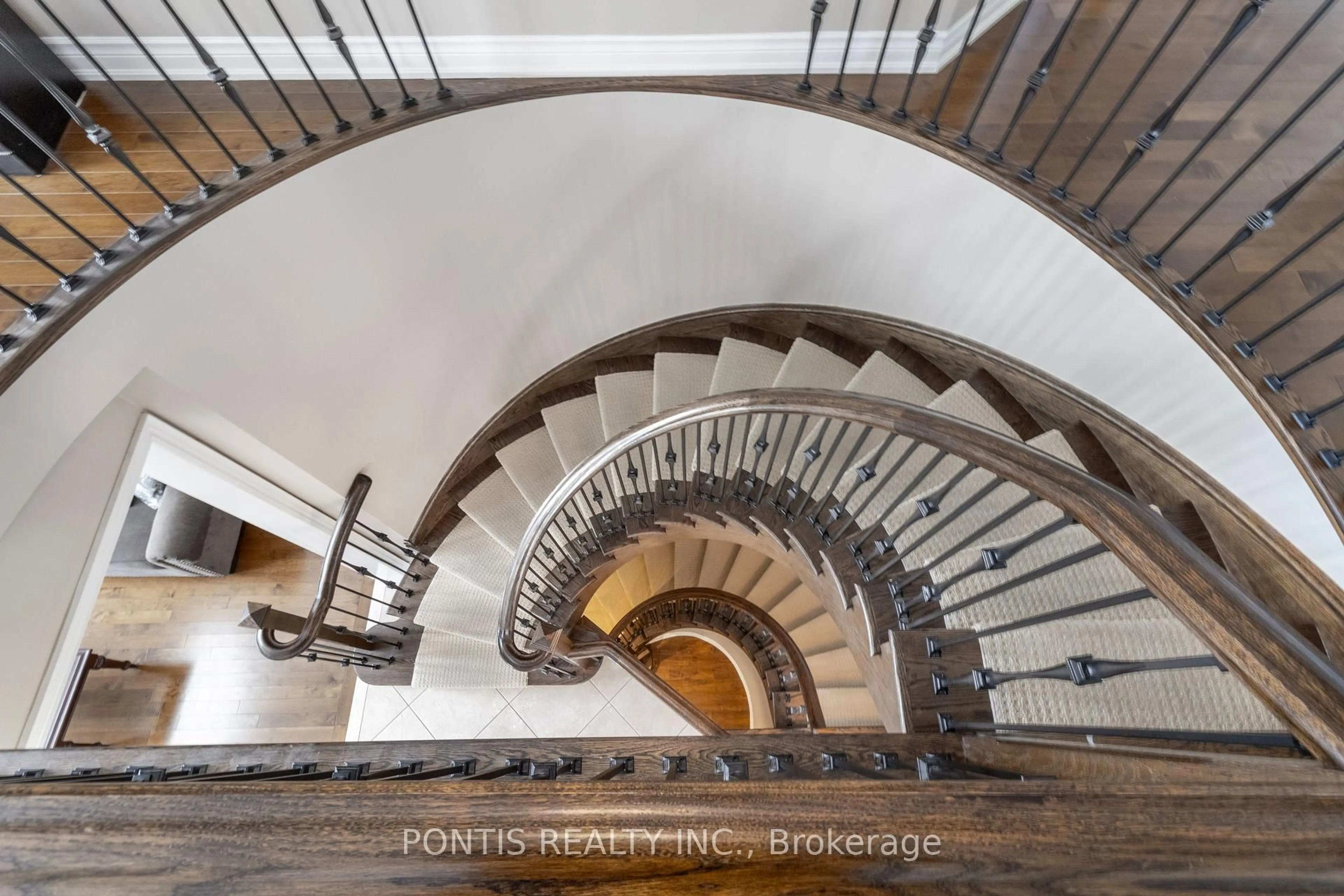 Stairs for 22 Lockport Cres, Brampton Ontario L6P 3X9