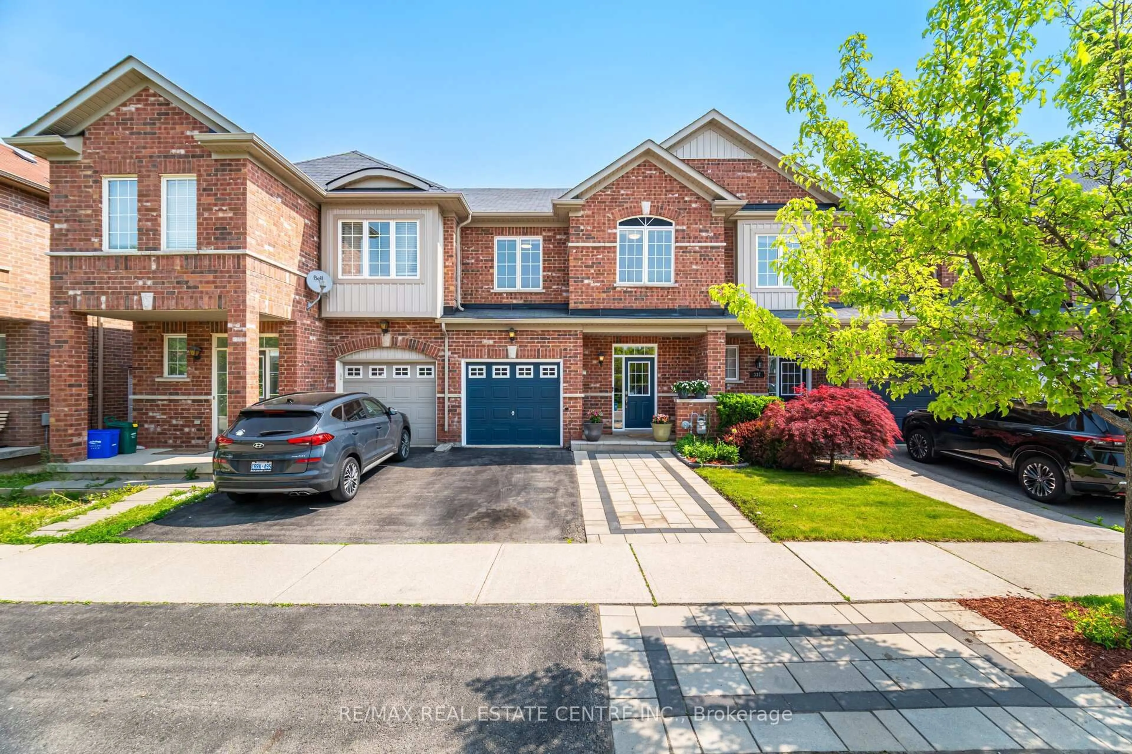 Home with brick exterior material, street for 335 Hobbs Cres, Milton Ontario L9T 0J3