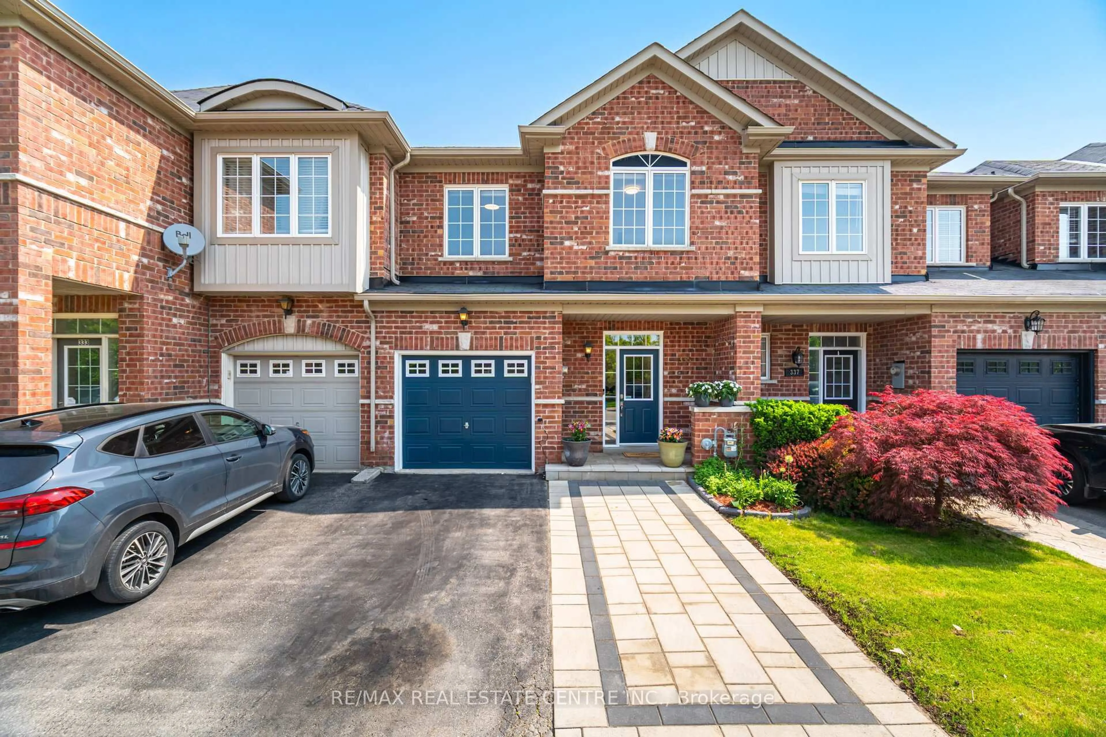 Home with brick exterior material, street for 335 Hobbs Cres, Milton Ontario L9T 0J3