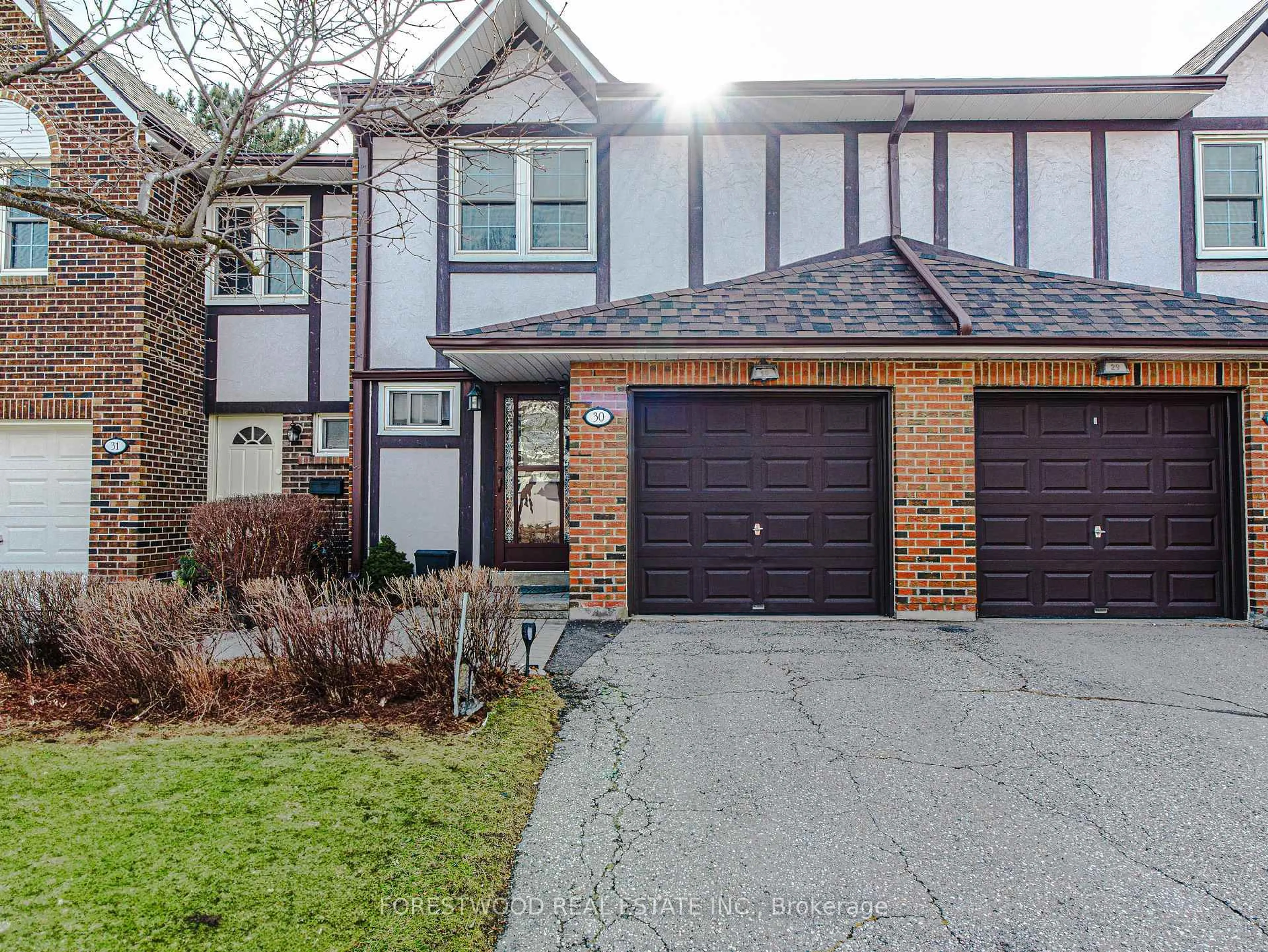 Home with brick exterior material, street for 2120 Rathburn Rd #30, Mississauga Ontario L4W 2S8