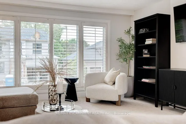 Additional property image - 282 PINE COVE Rd