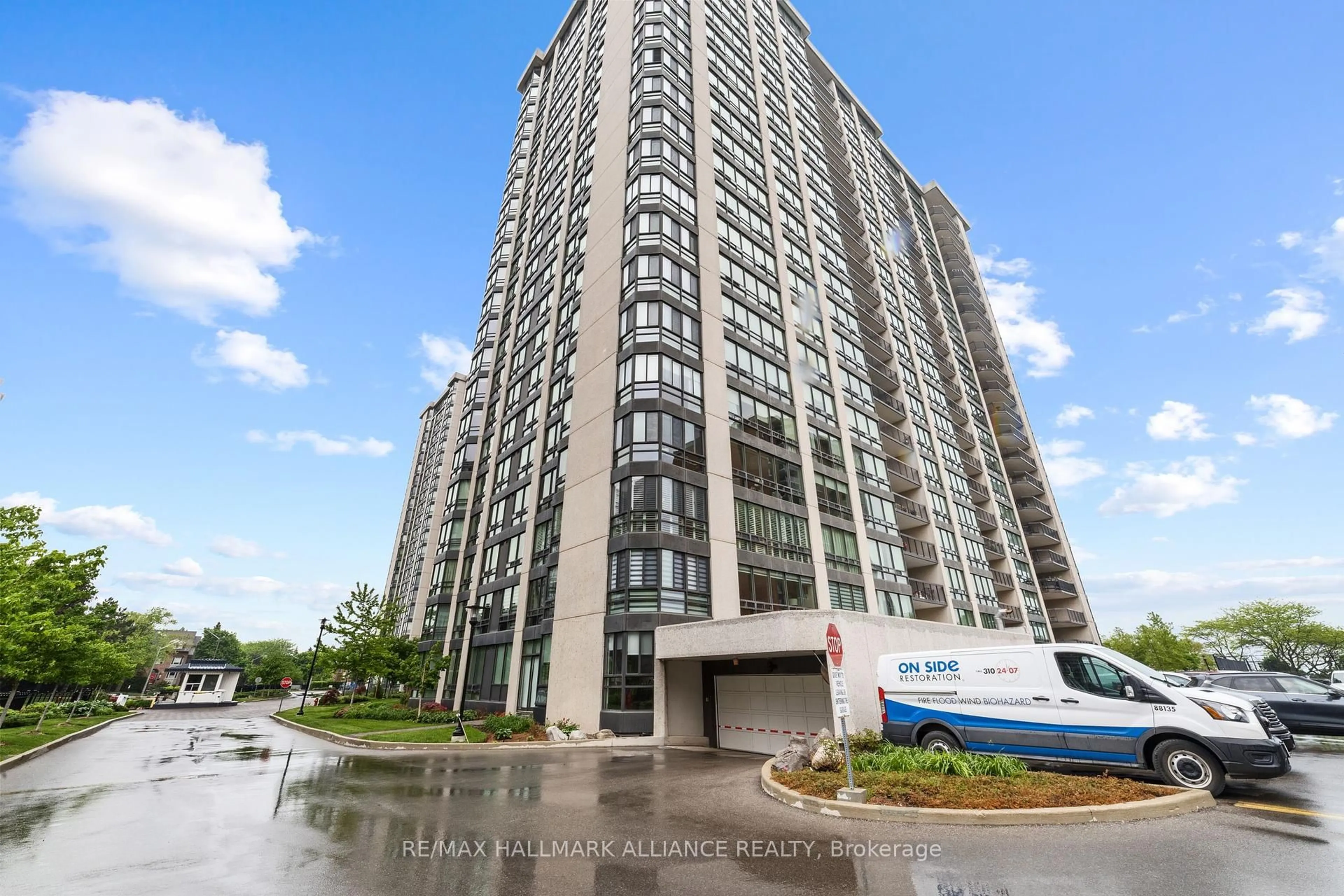 Unknown for 2180 Marine Dr Dr #PH6, Oakville Ontario L6L 5V2