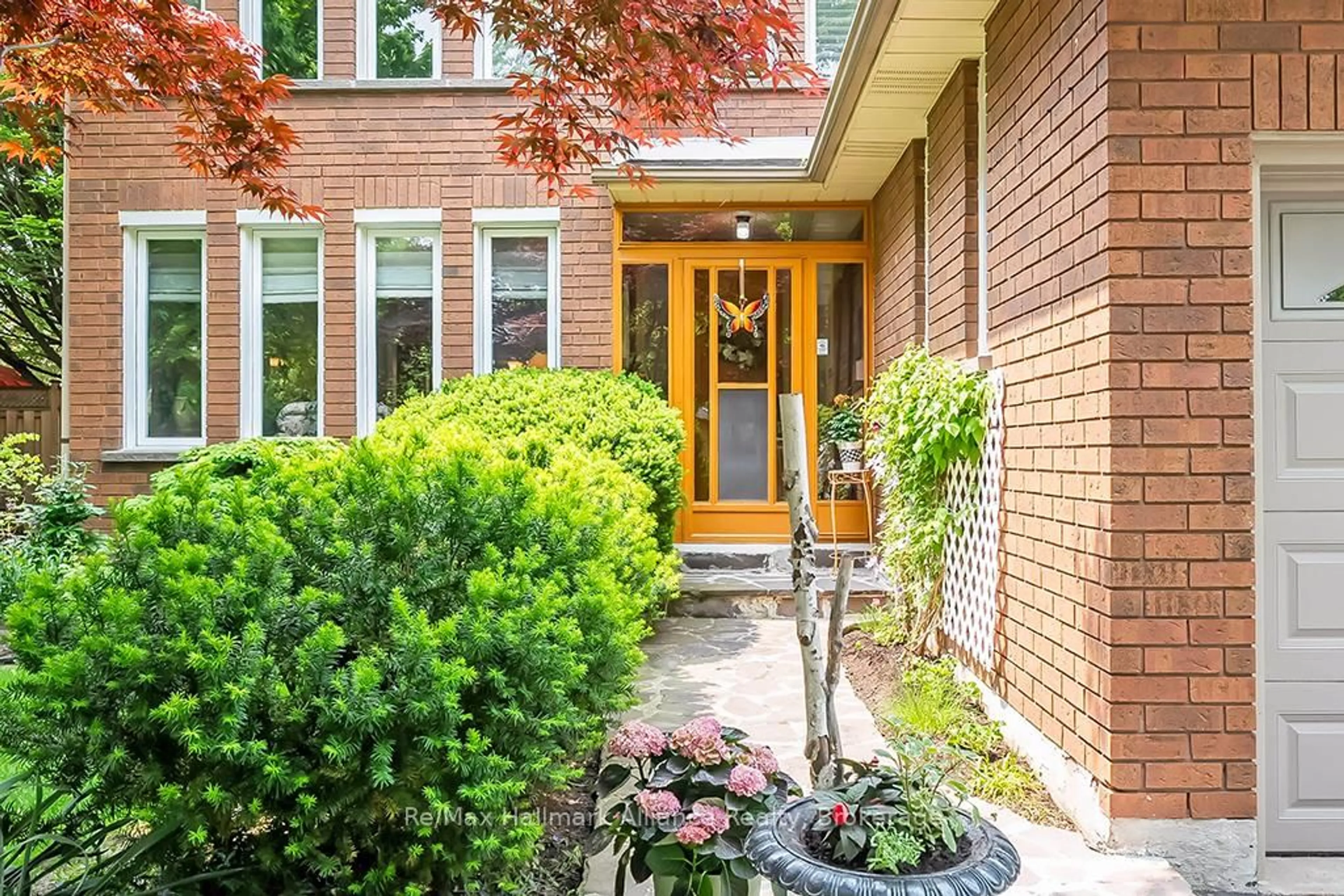 Home with brick exterior material, street for 1151 Manor Rd, Oakville Ontario L6M 1G3