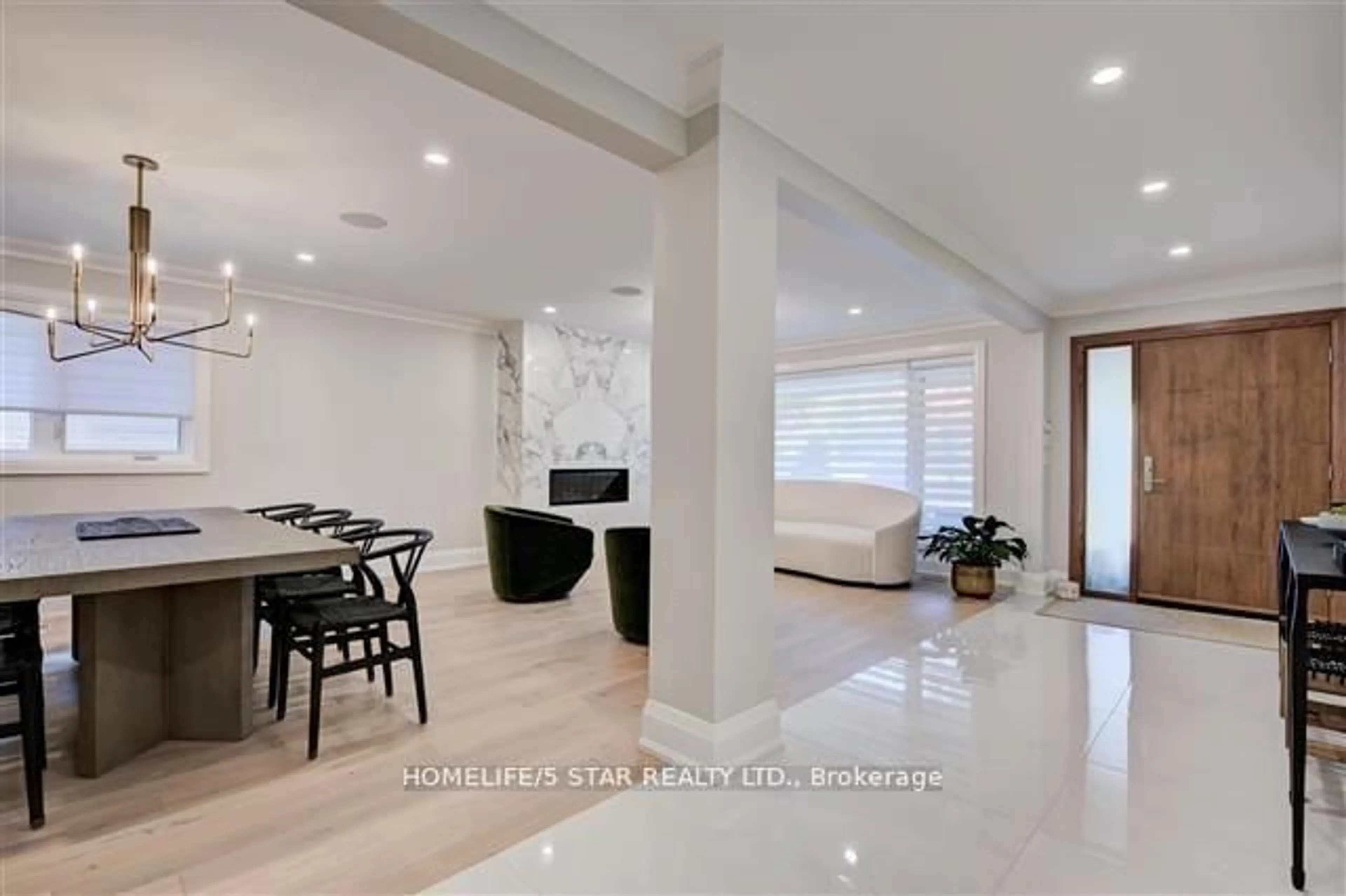 Unknown for 7 KINGSBOROUGH Cres, Toronto Ontario M9R 2T8
