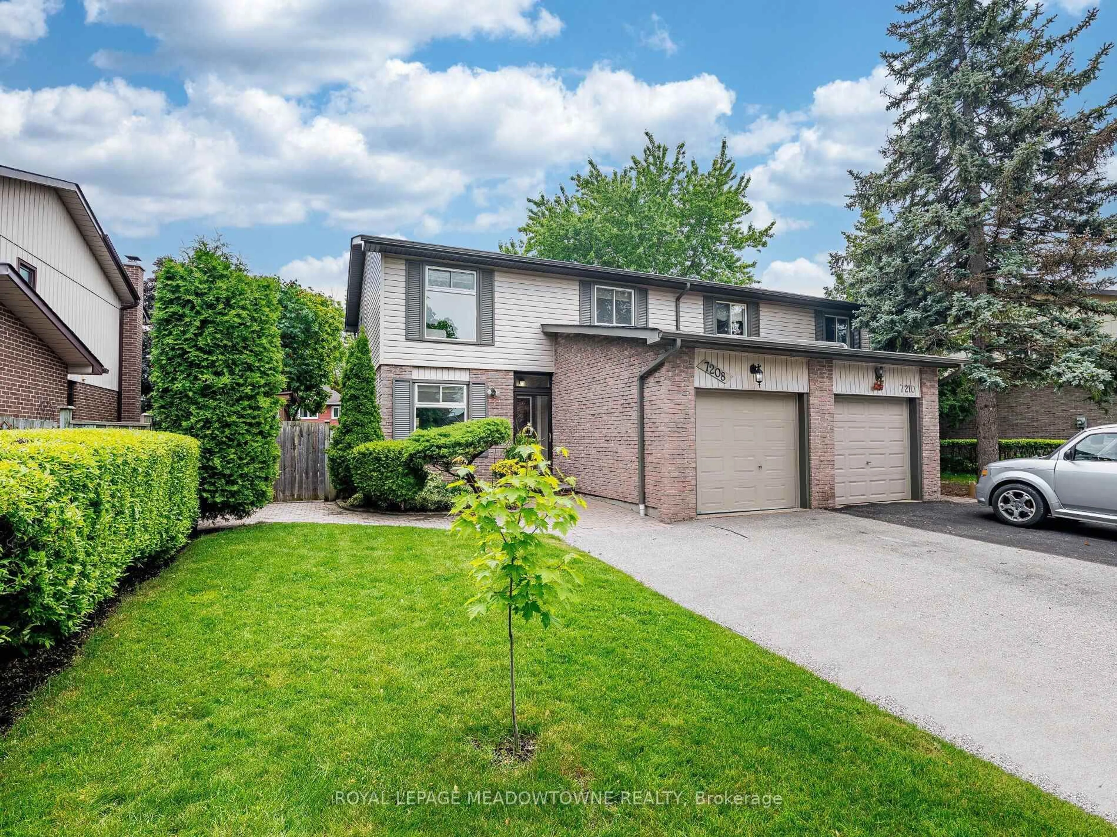 Home with brick exterior material, street for 7208 Joliette Cres, Mississauga Ontario L5N 1Z3