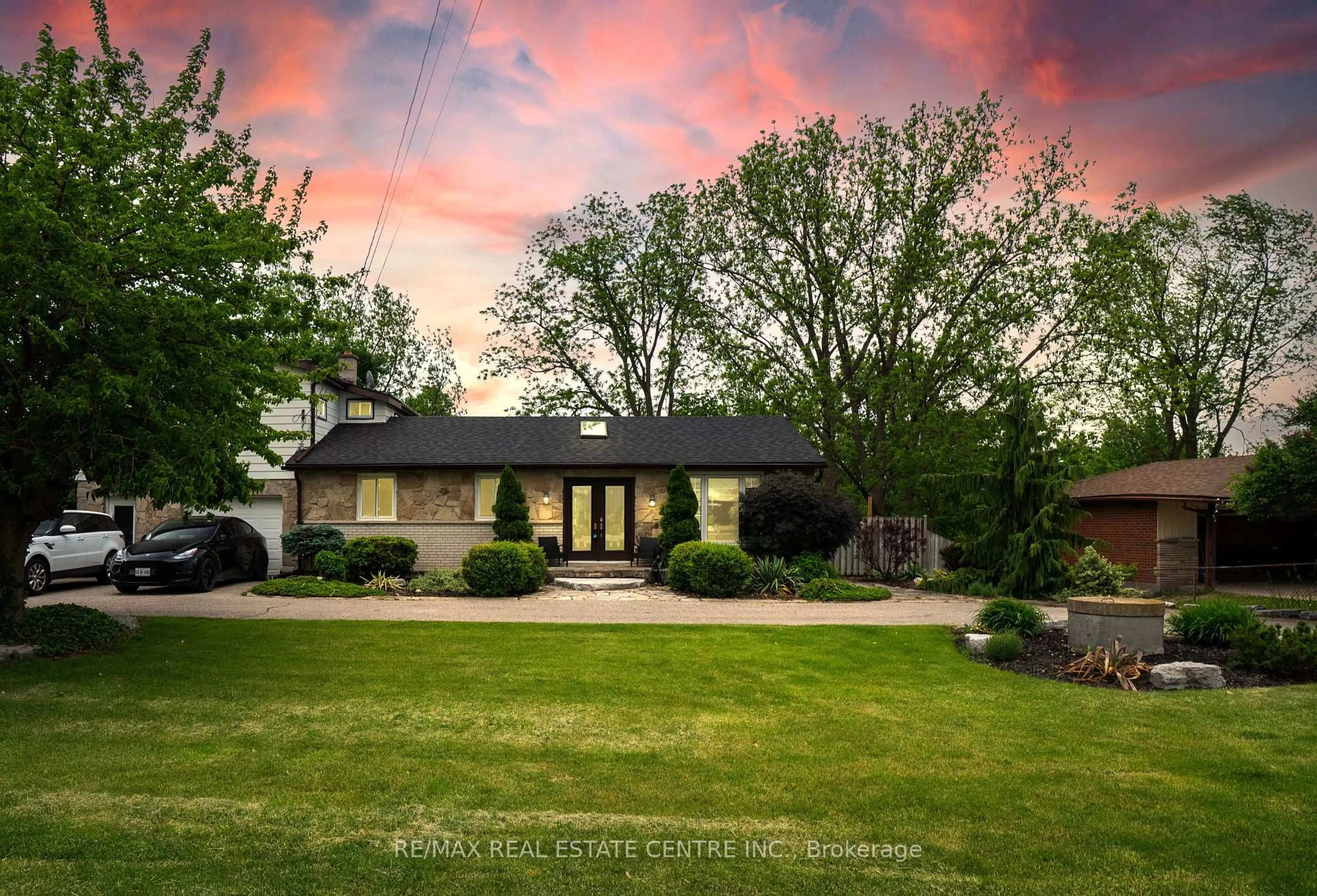 Unknown for 7820 5 Side Rd, Milton Ontario L9T 7K7