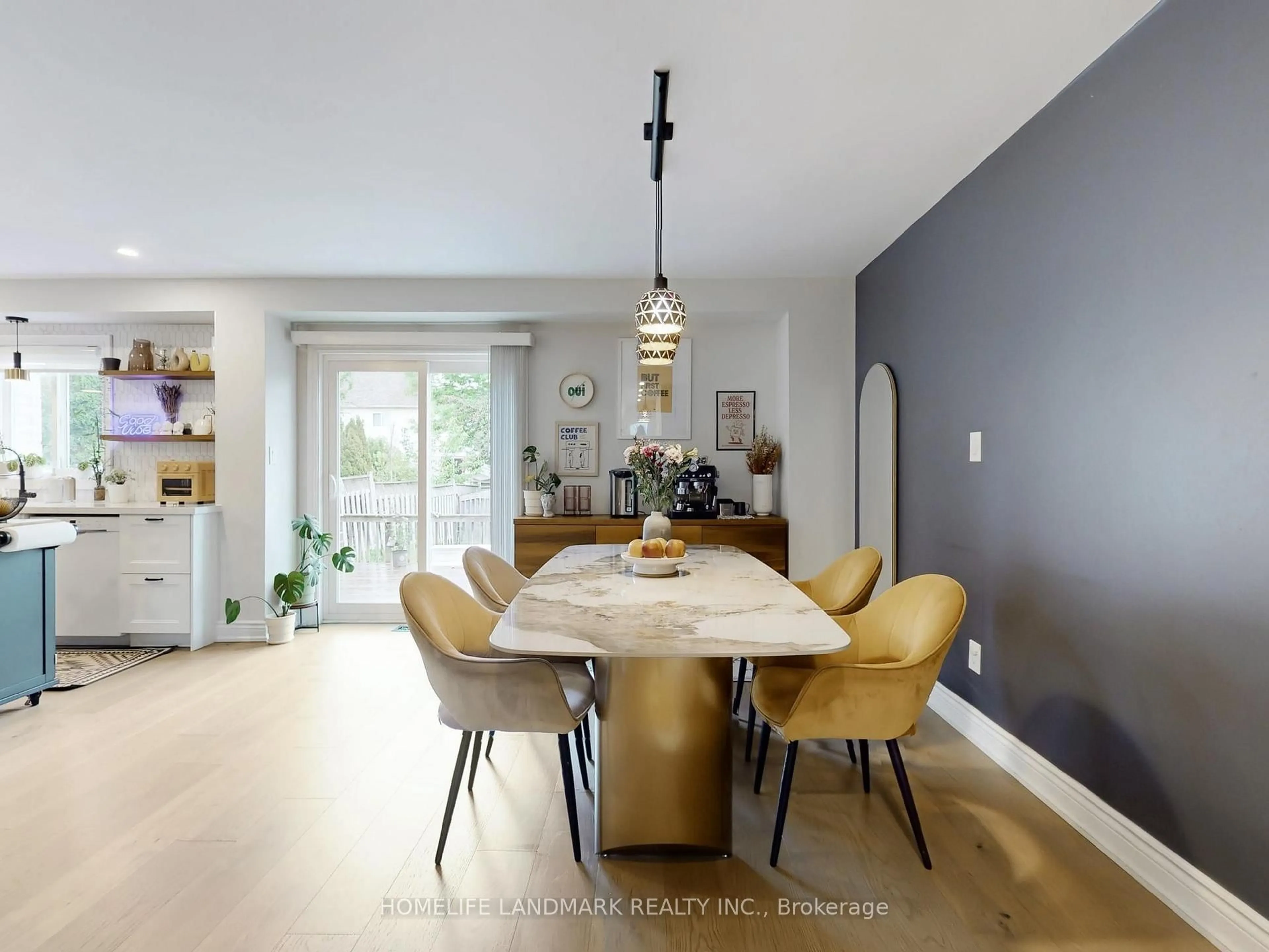 Dining room, unknown for 2048 White Dove Circ, Oakville Ontario L6M 3R7