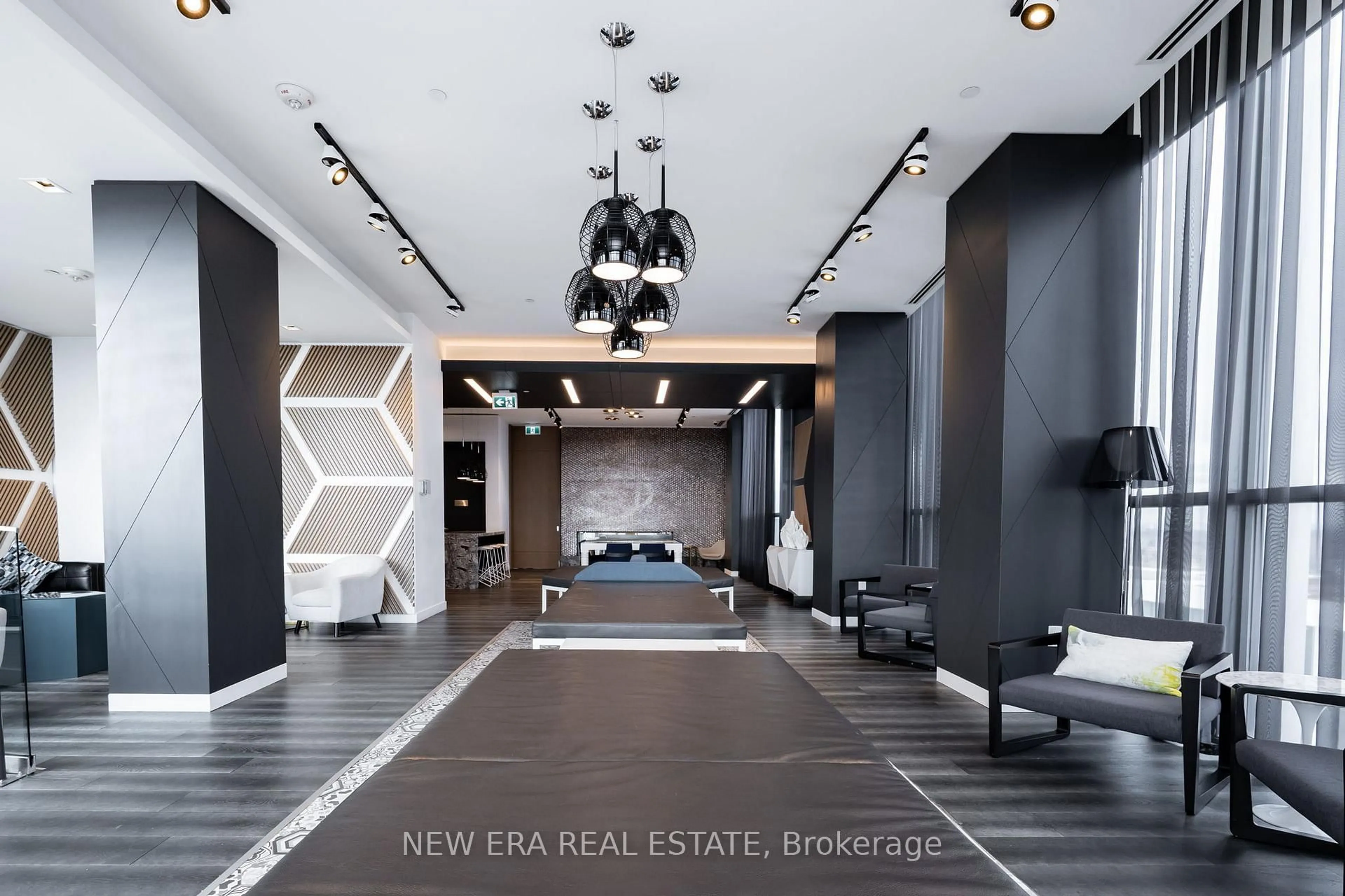 Indoor foyer for 20 Thomas Riley Rd #1501, Toronto Ontario M9B 1B1