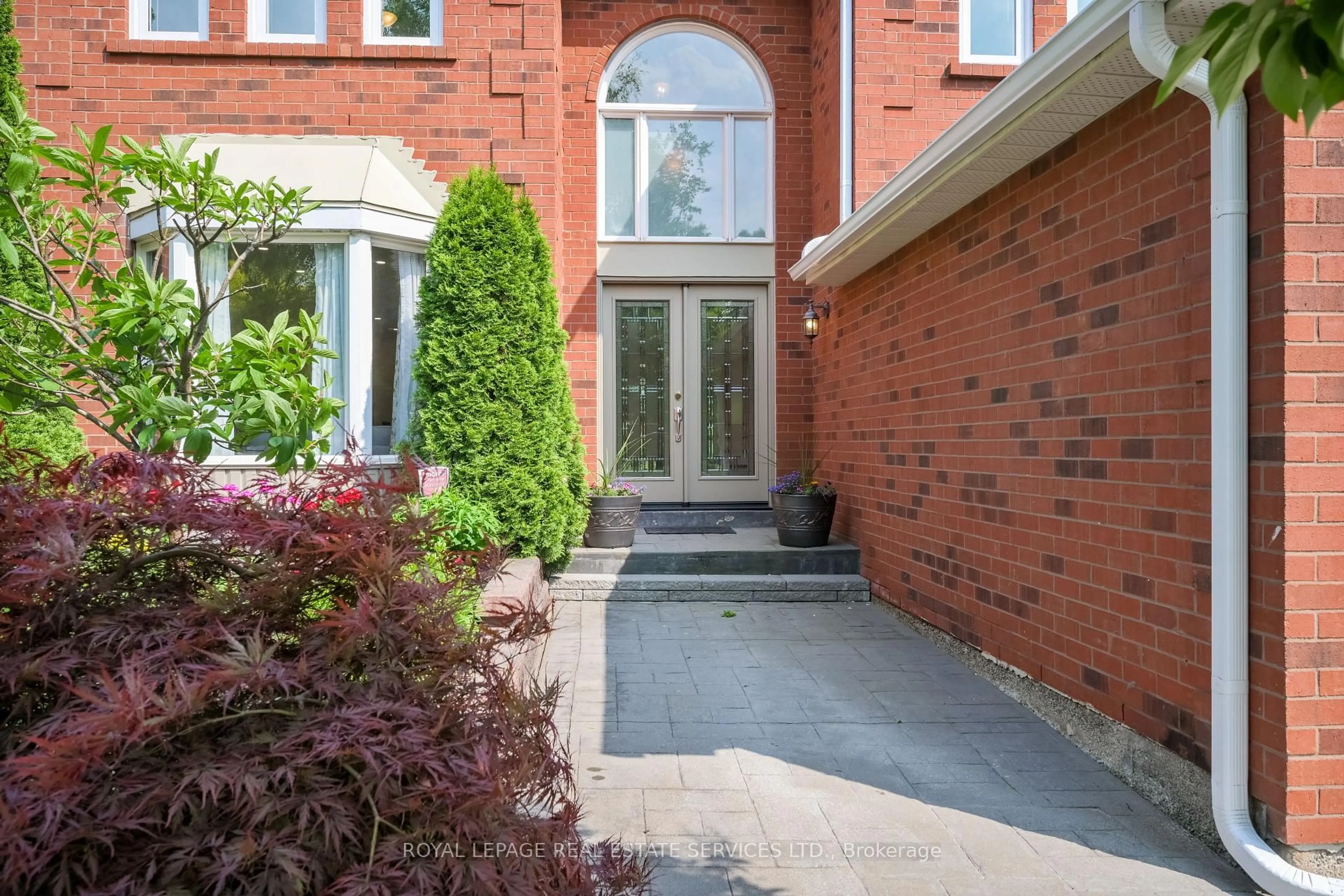 Unknown for 1291 Saddler Circ, Oakville Ontario L6M 2X7
