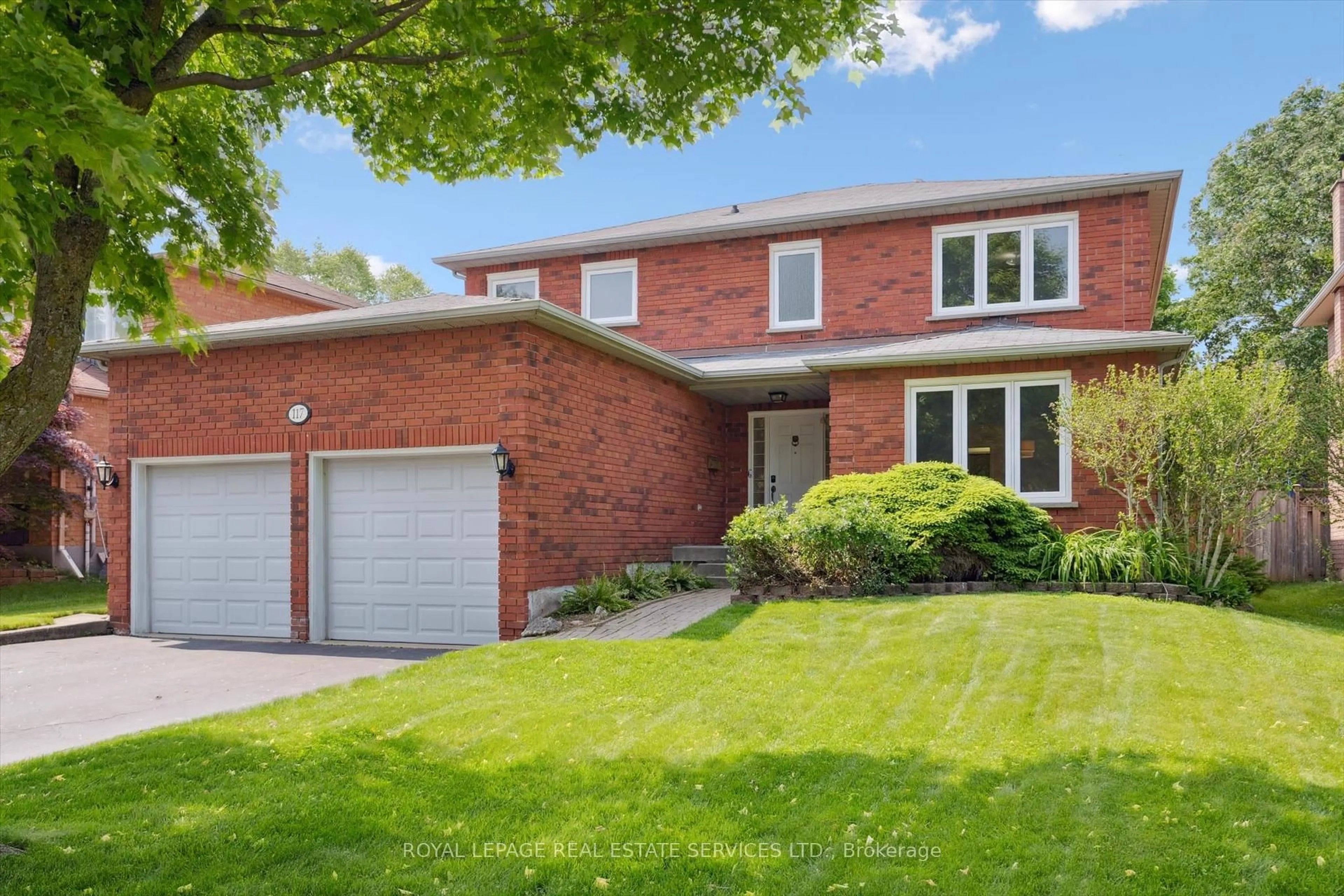 Home with brick exterior material, street for 117 Warner Dr, Oakville Ontario L6L 6G7