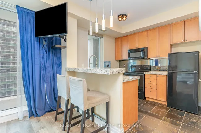 Additional image 18 of 2121 Lake Shore Blvd Unit 2101